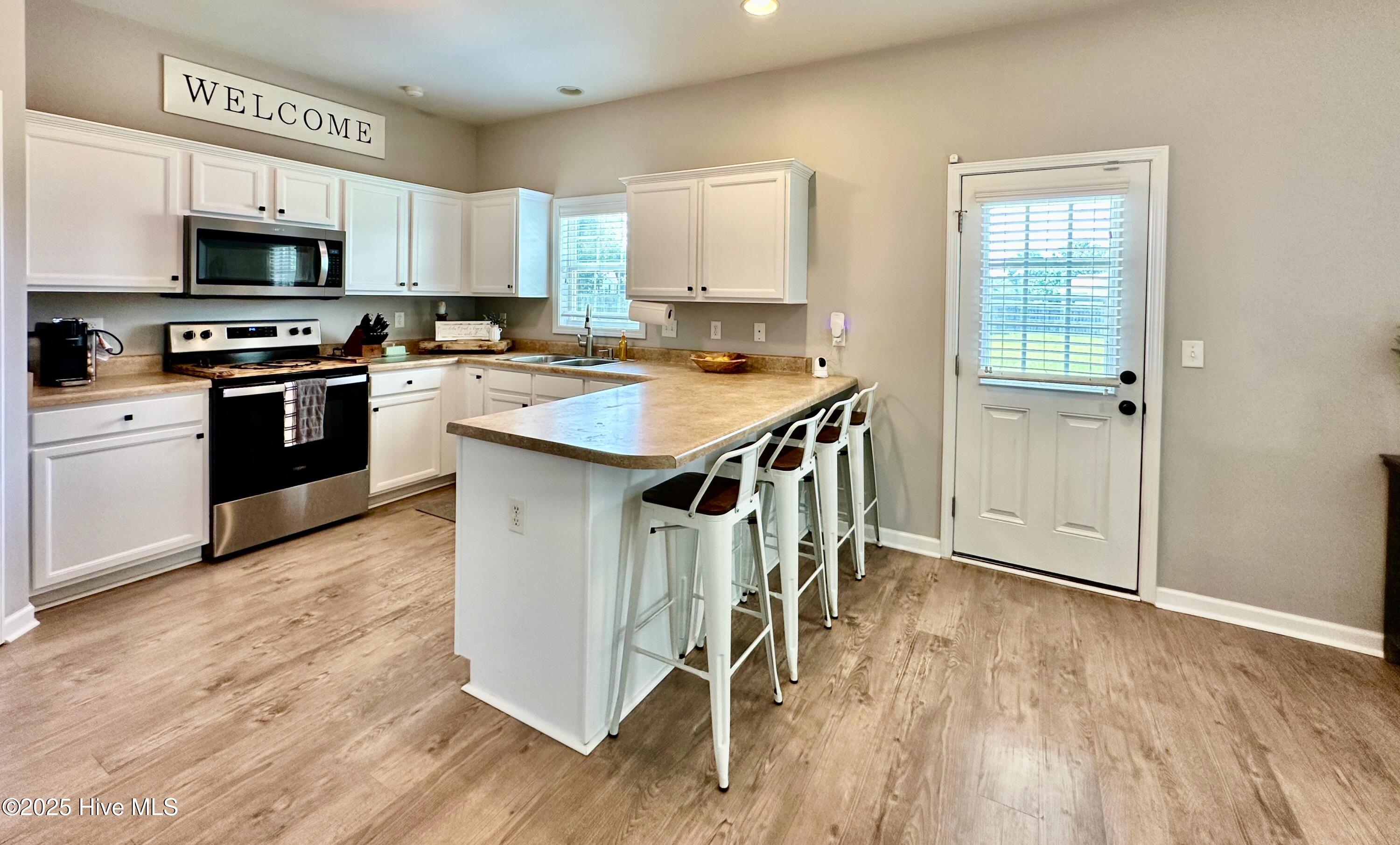 203 Tucksey Court N, Hubert, NC 28539 – photo 21: Kitchen