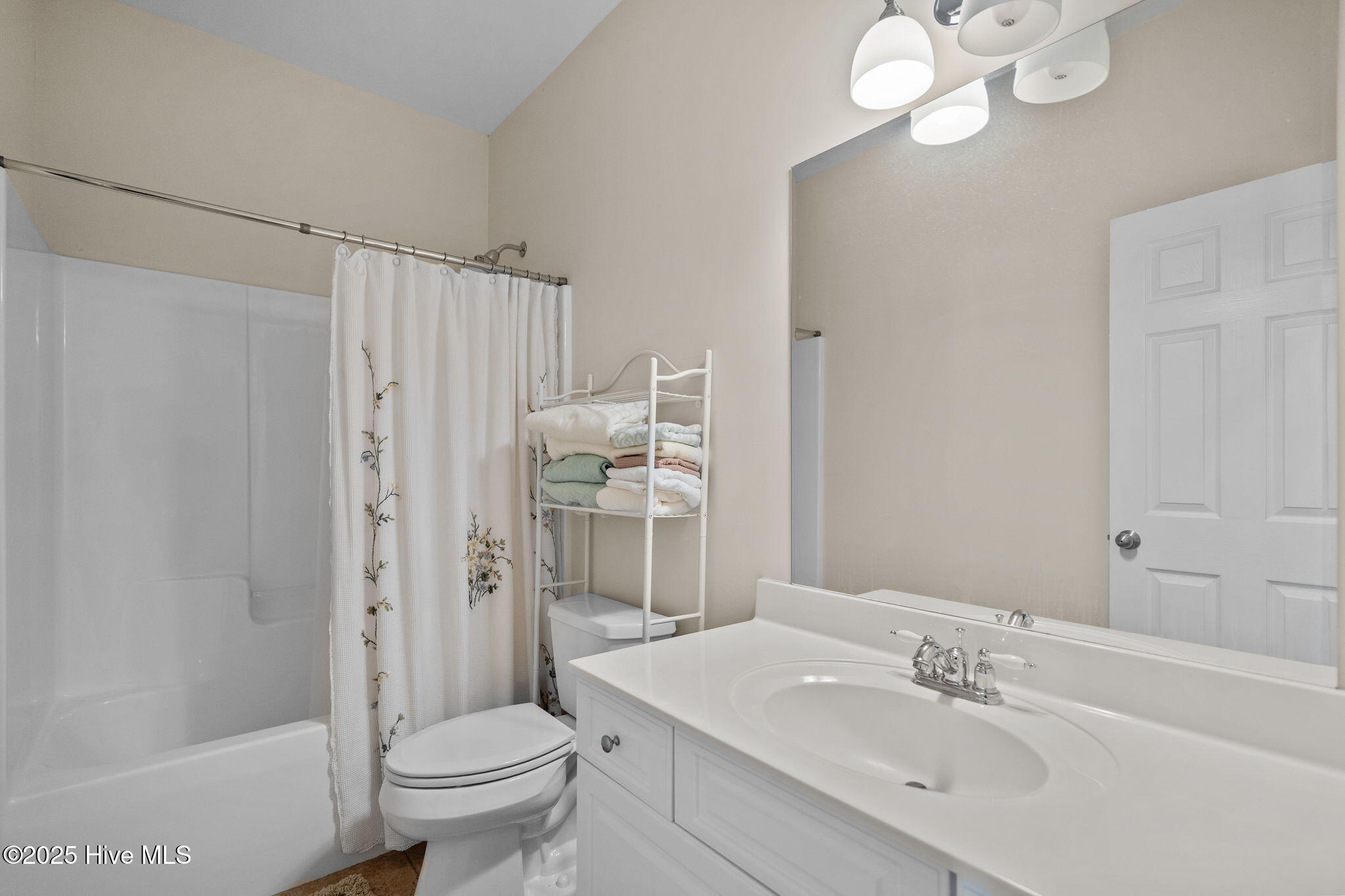 100532156 | Photo 30