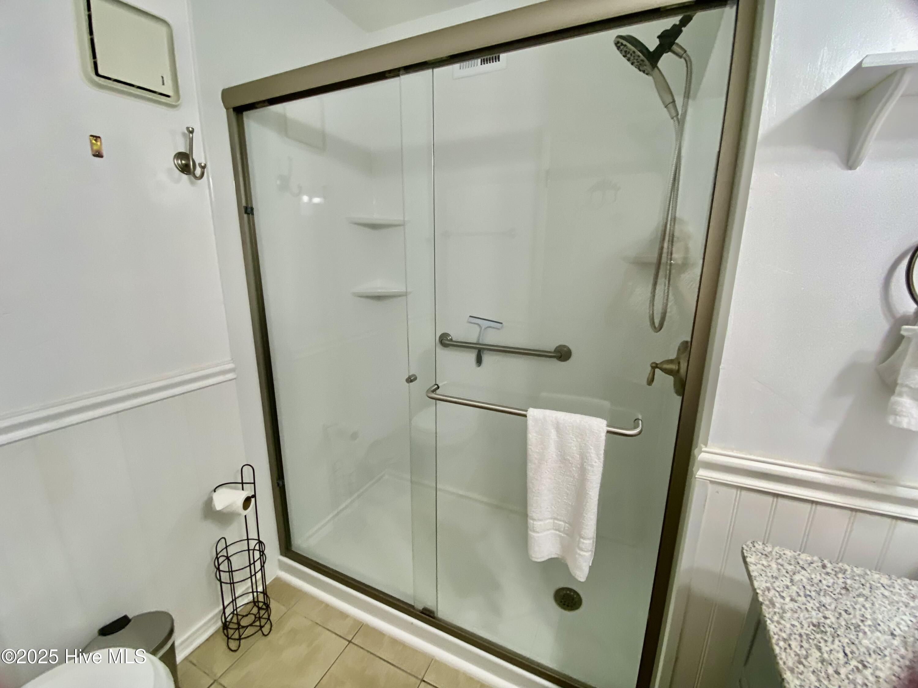 100527241 | Photo 34