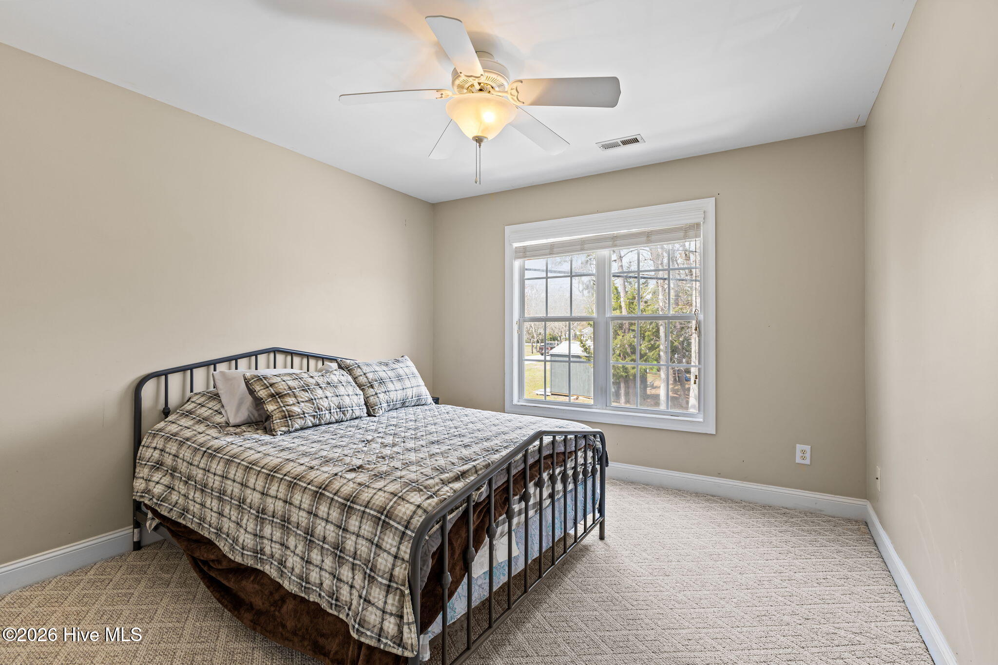 100563146 | Photo 20