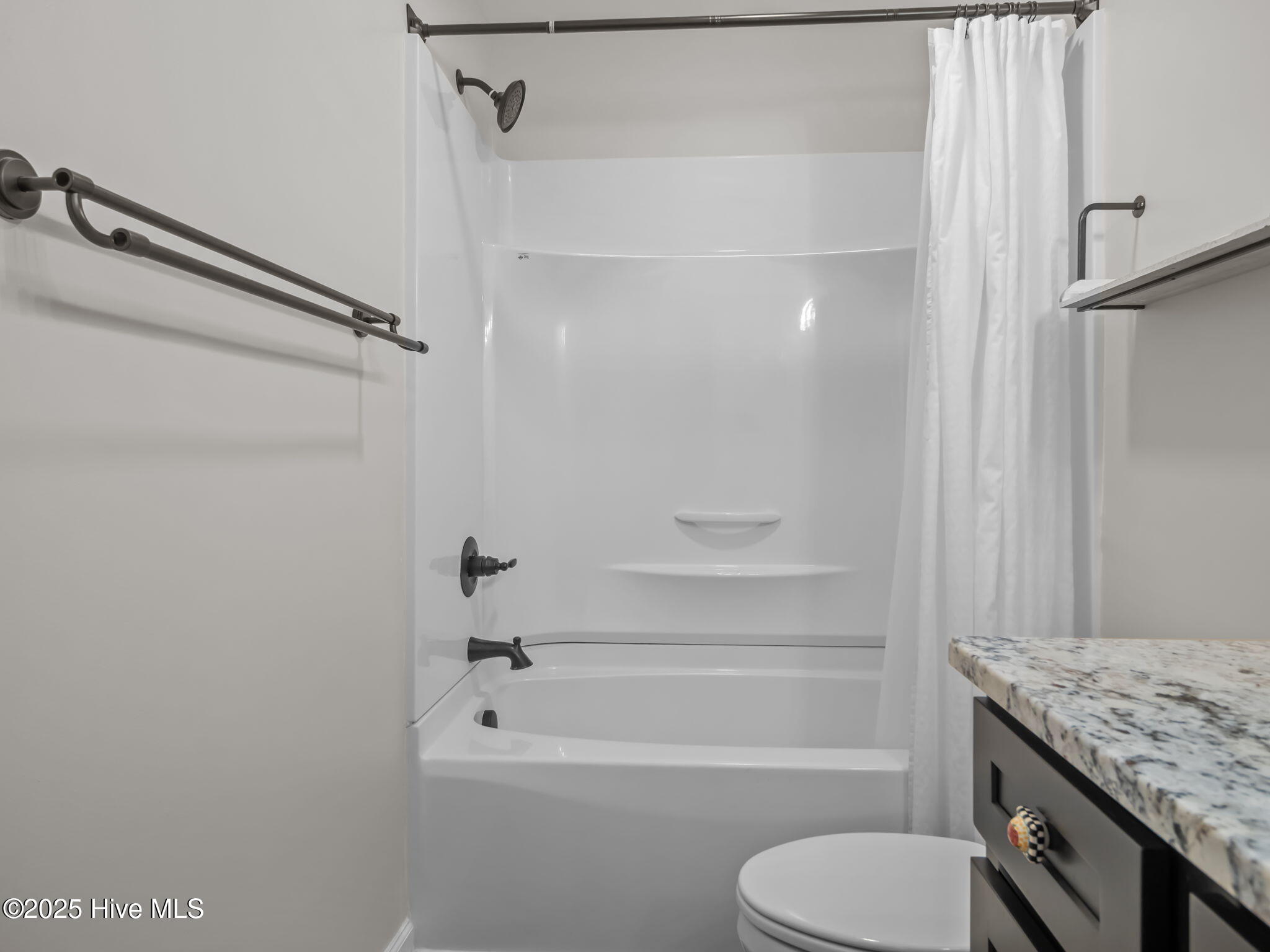 100539513 | Photo 33