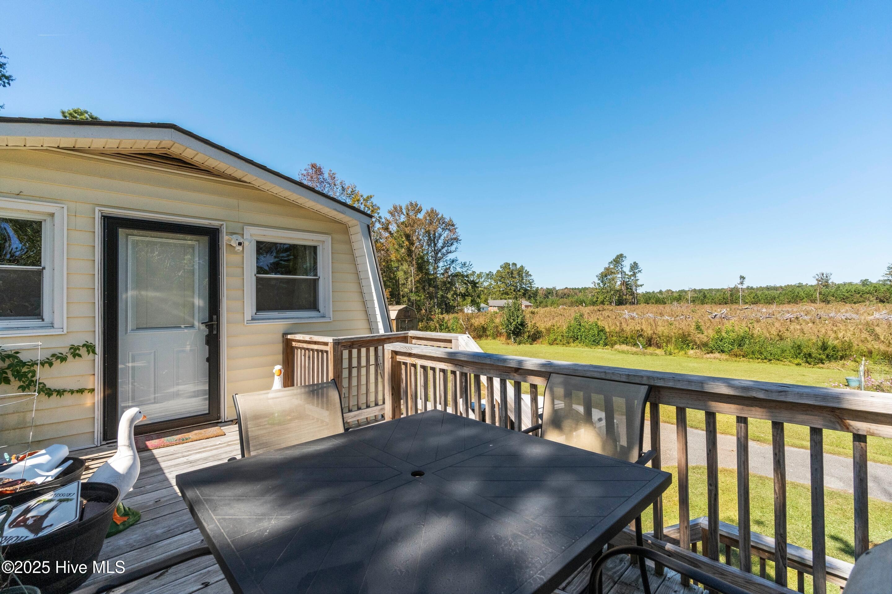 100538312 | Photo 23