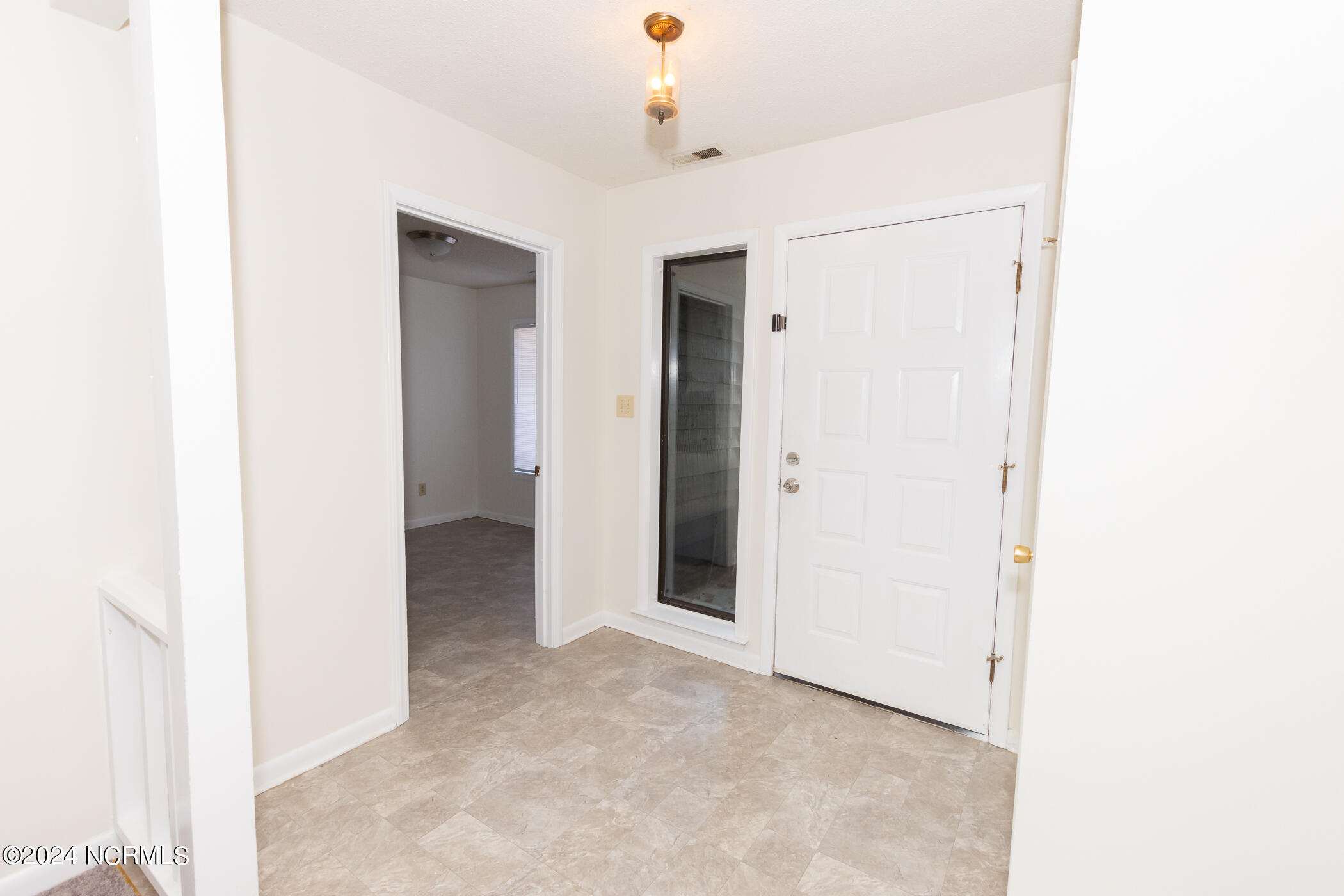 100528629 | Photo 13