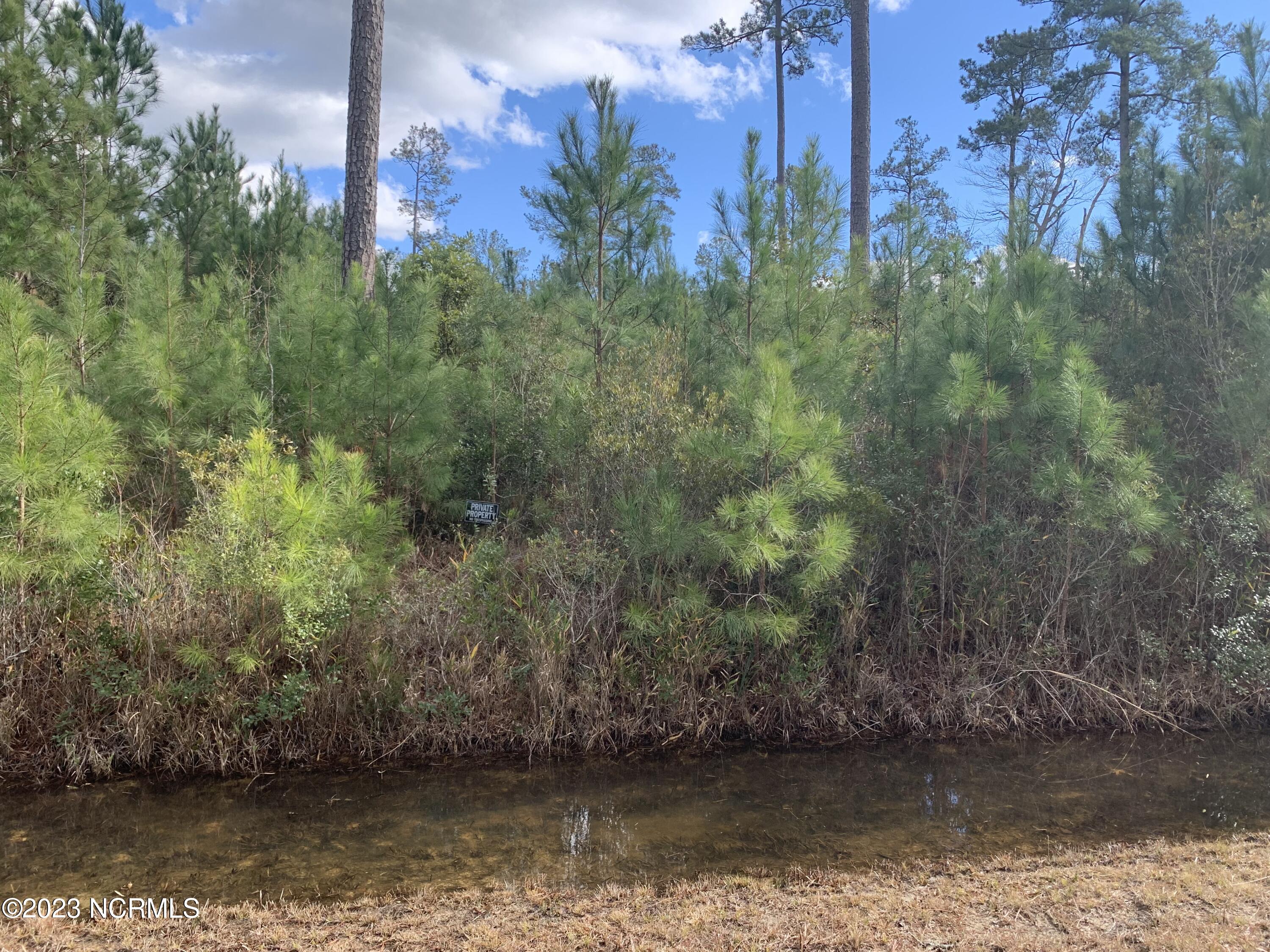 242 27 Castaway Road,Merritt