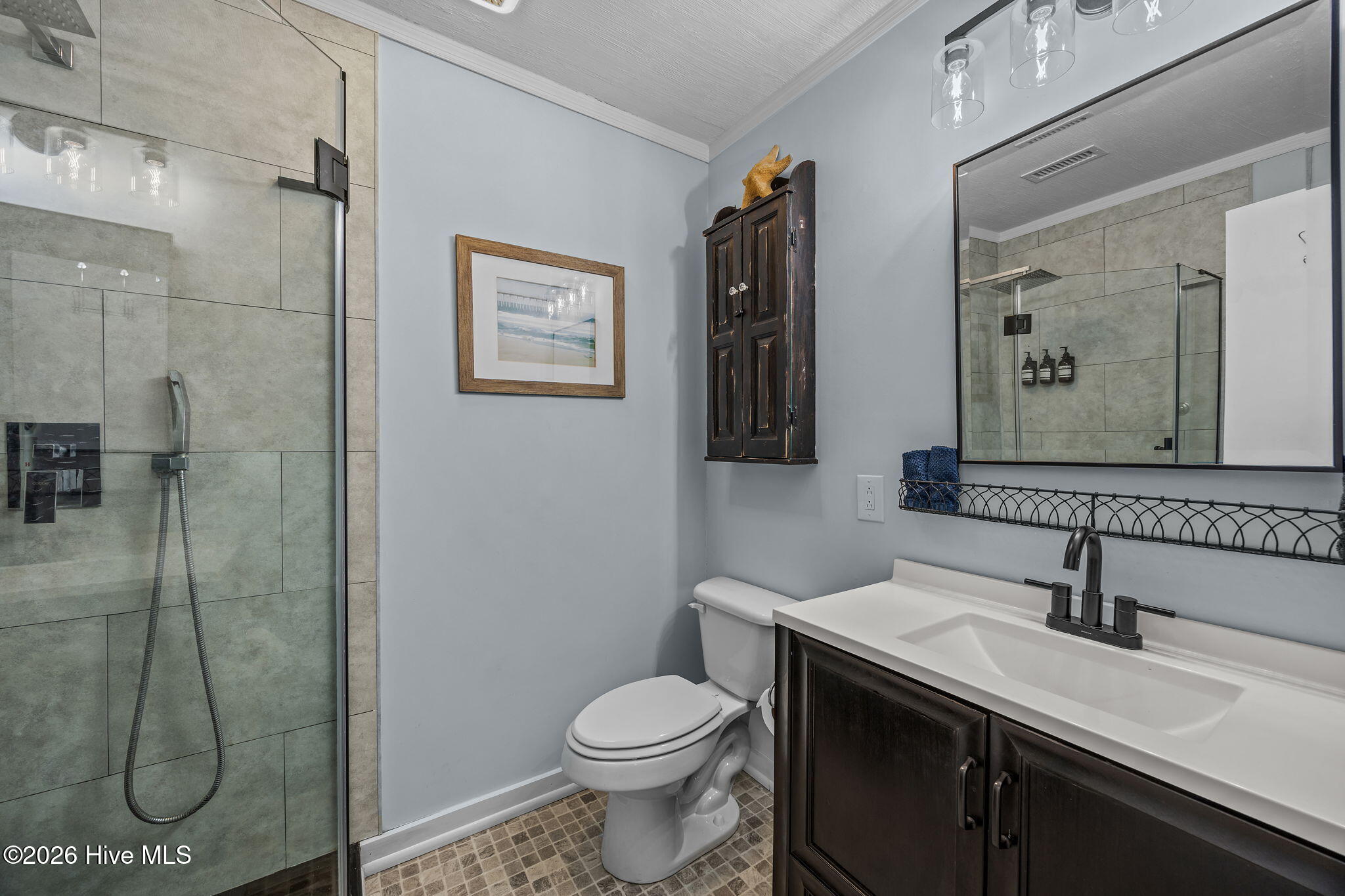 100549988 | Photo 24