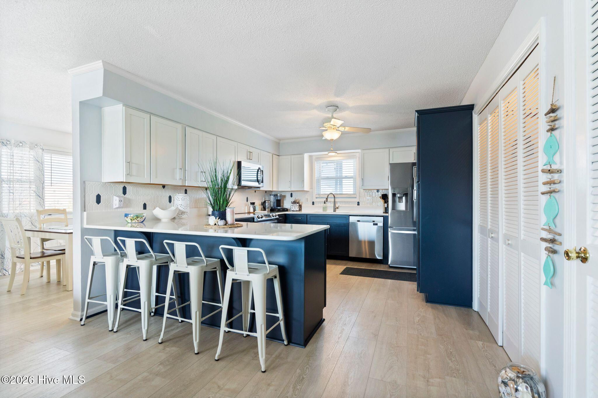 100559902 | Photo 15