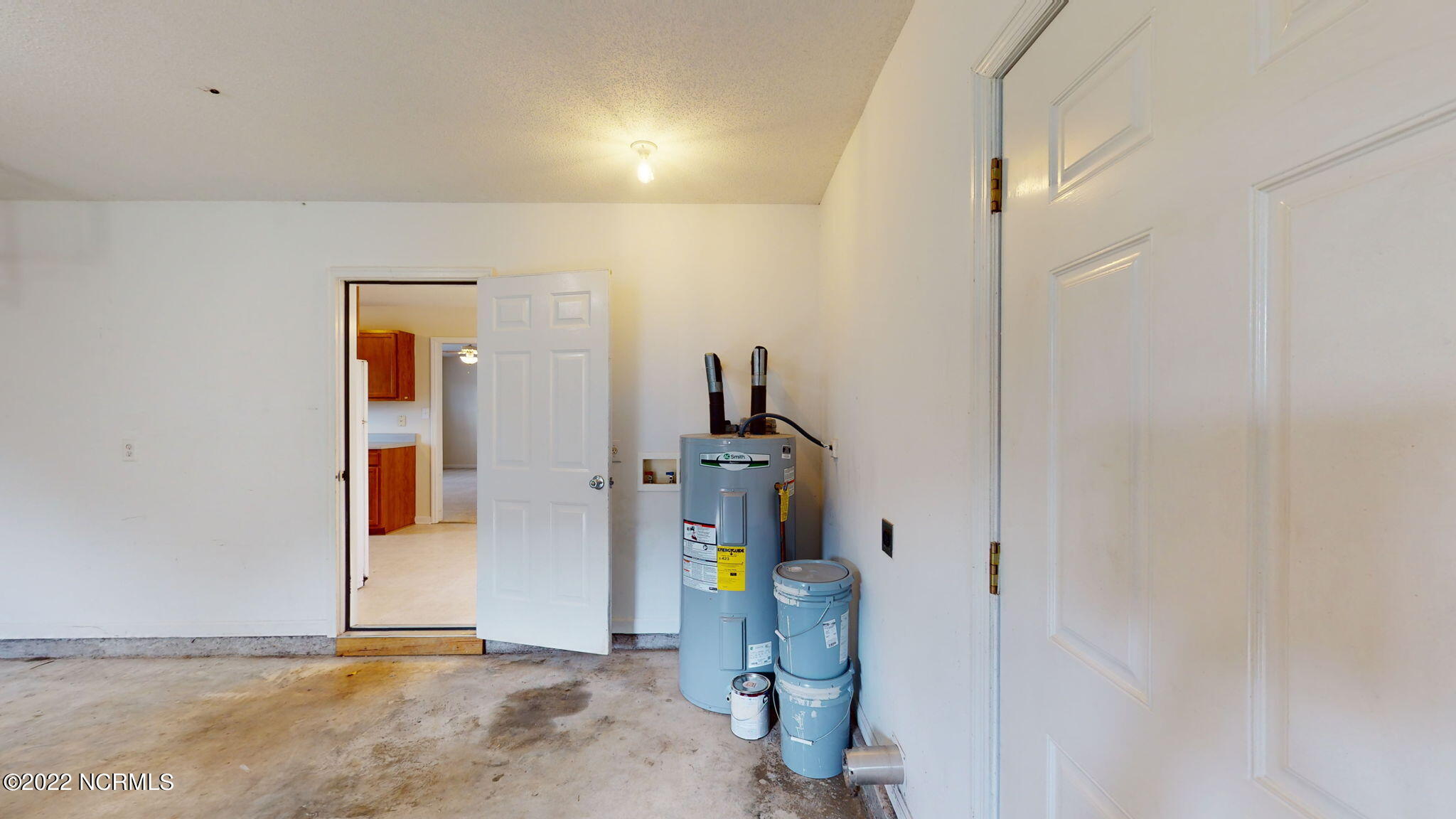 100550244 | Photo 15