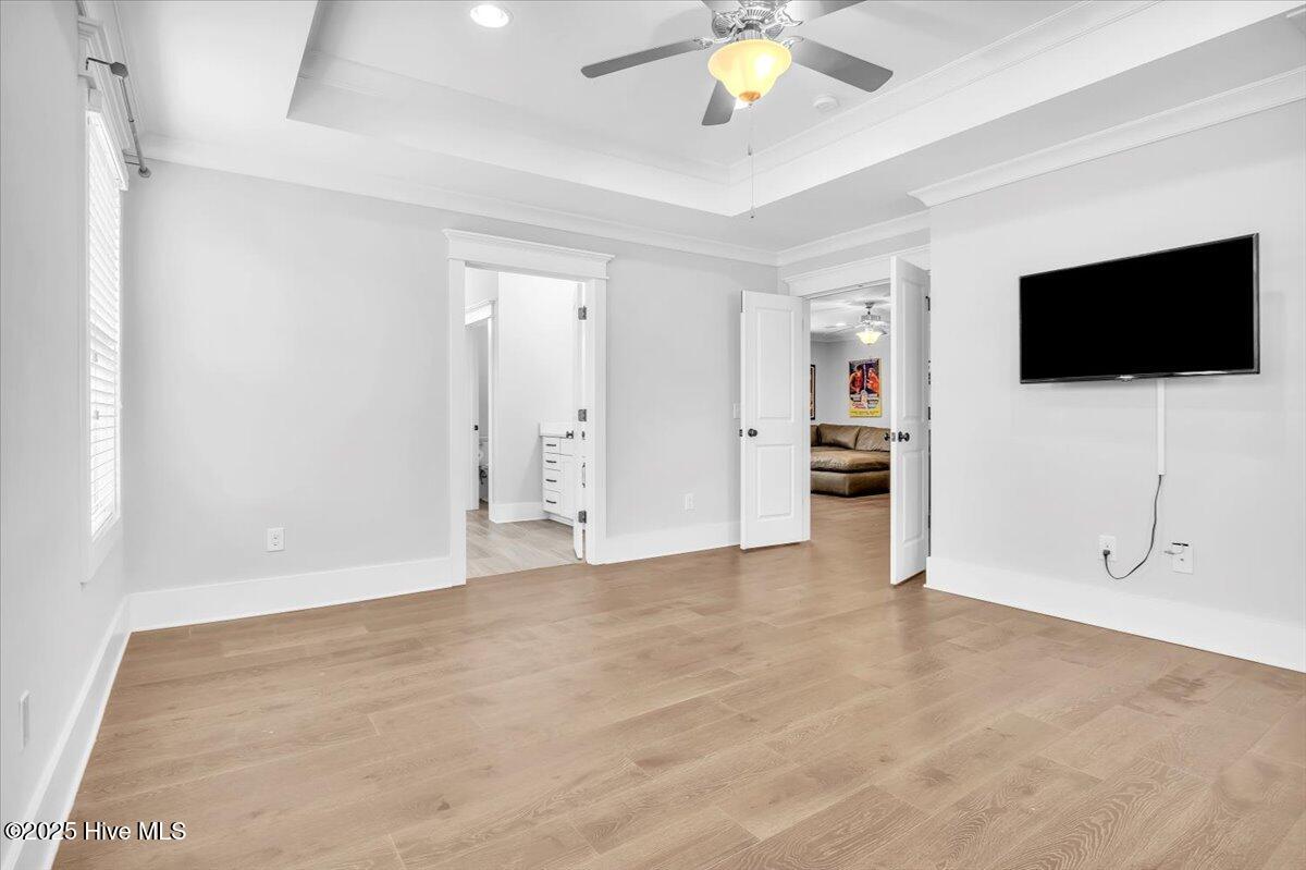 100523445 | Photo 35