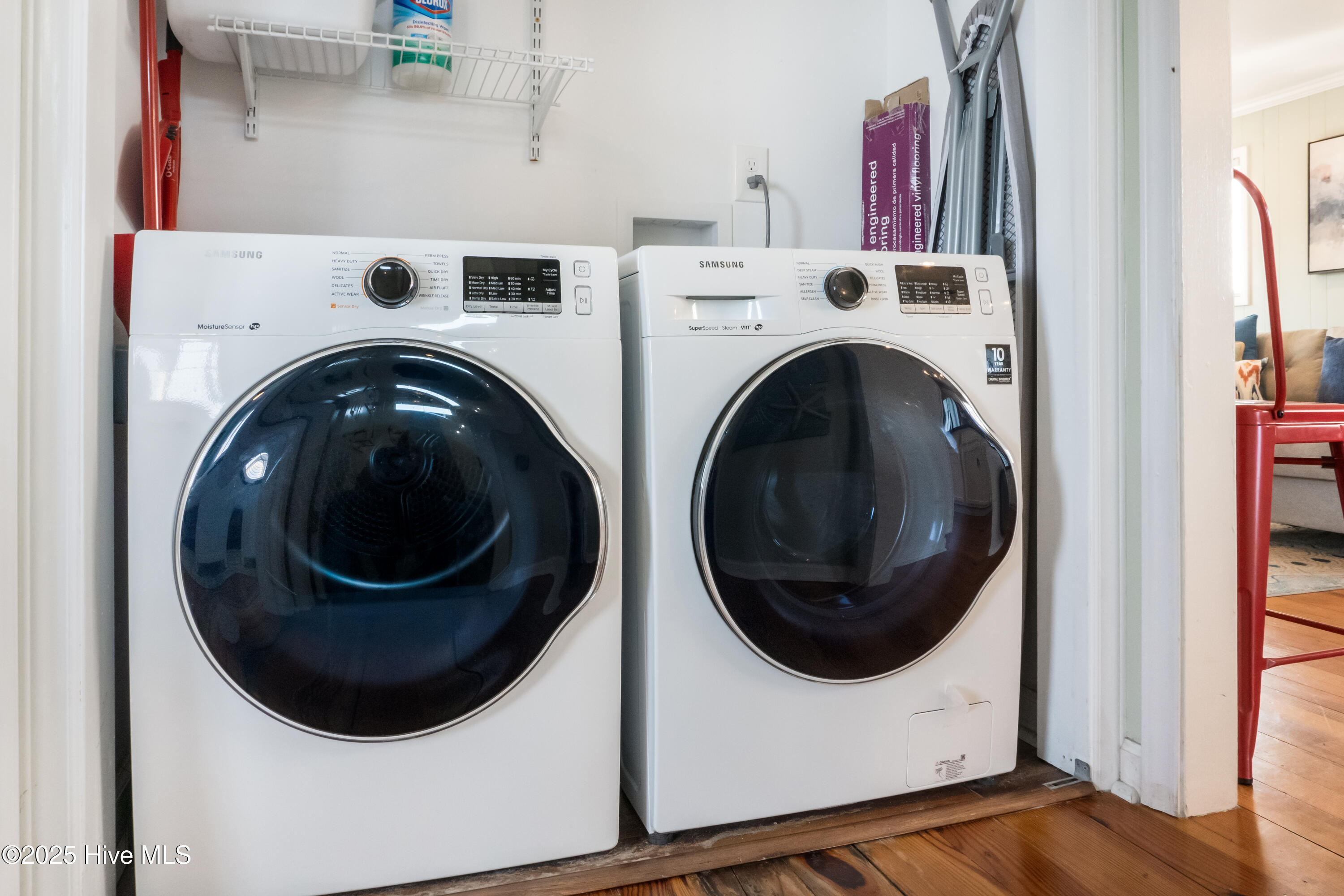 100526225 | Photo 10