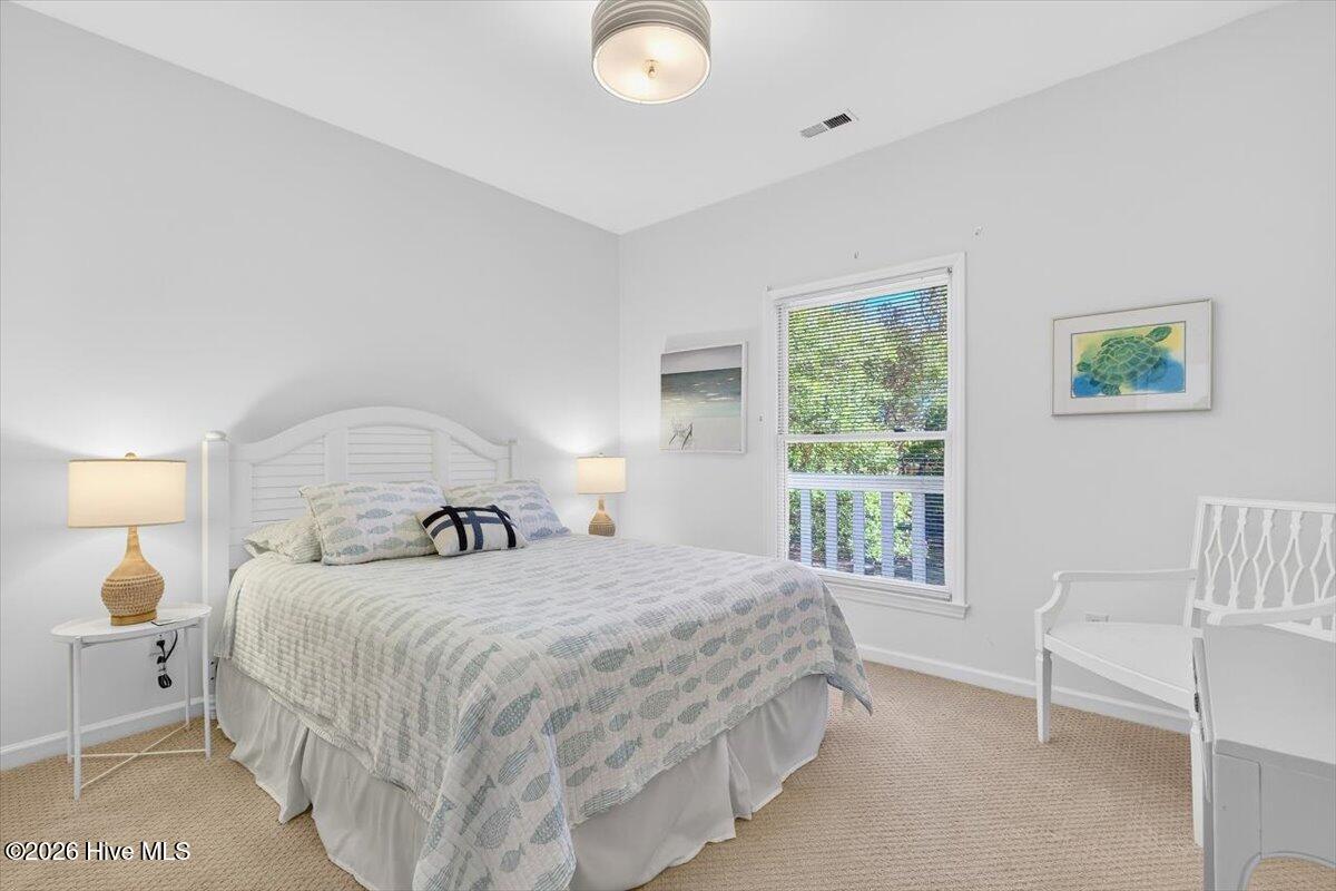 100551155 | Photo 38