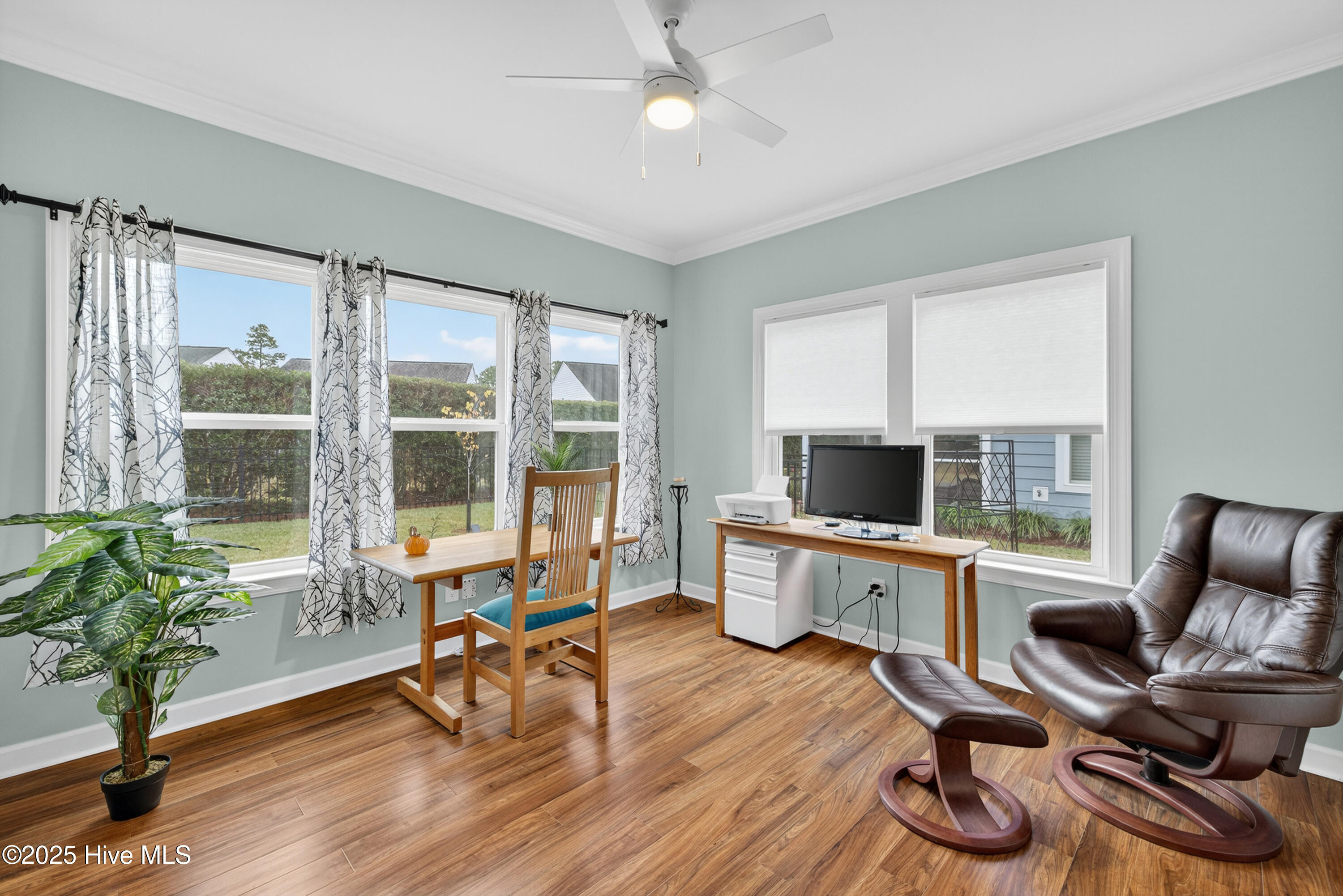 100537739 | Photo 23