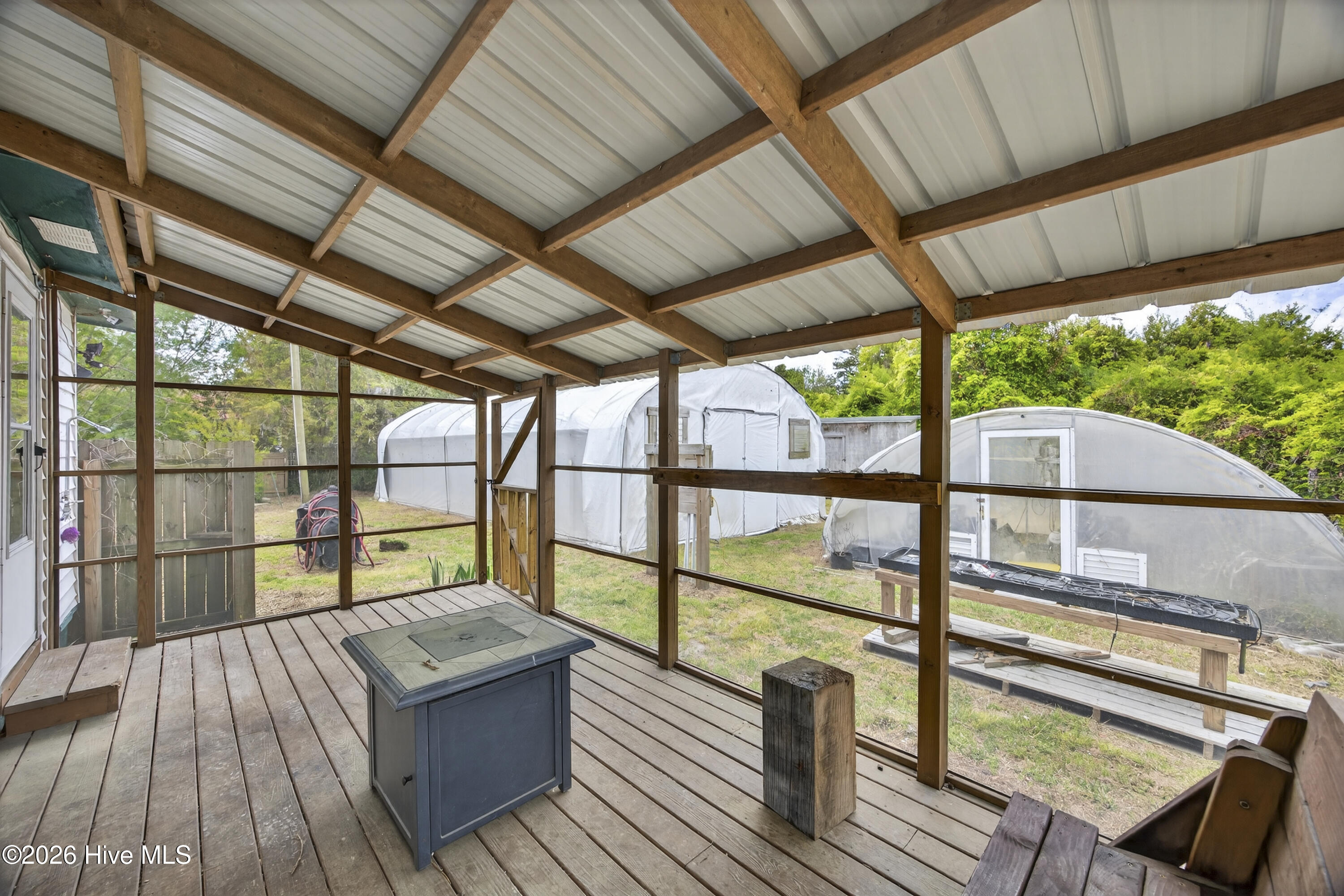 100564526 | Photo 37