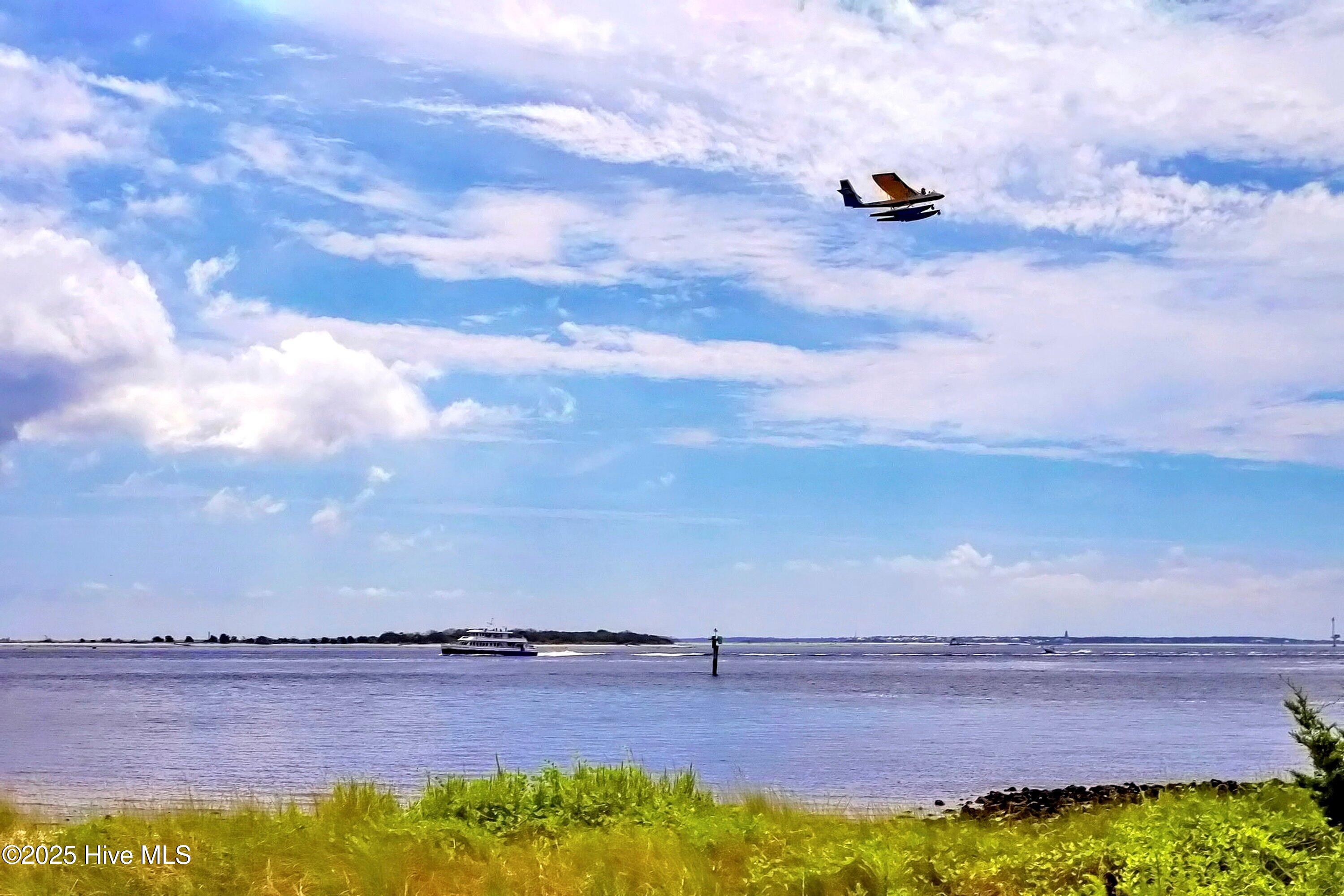 100557282 | Photo 38