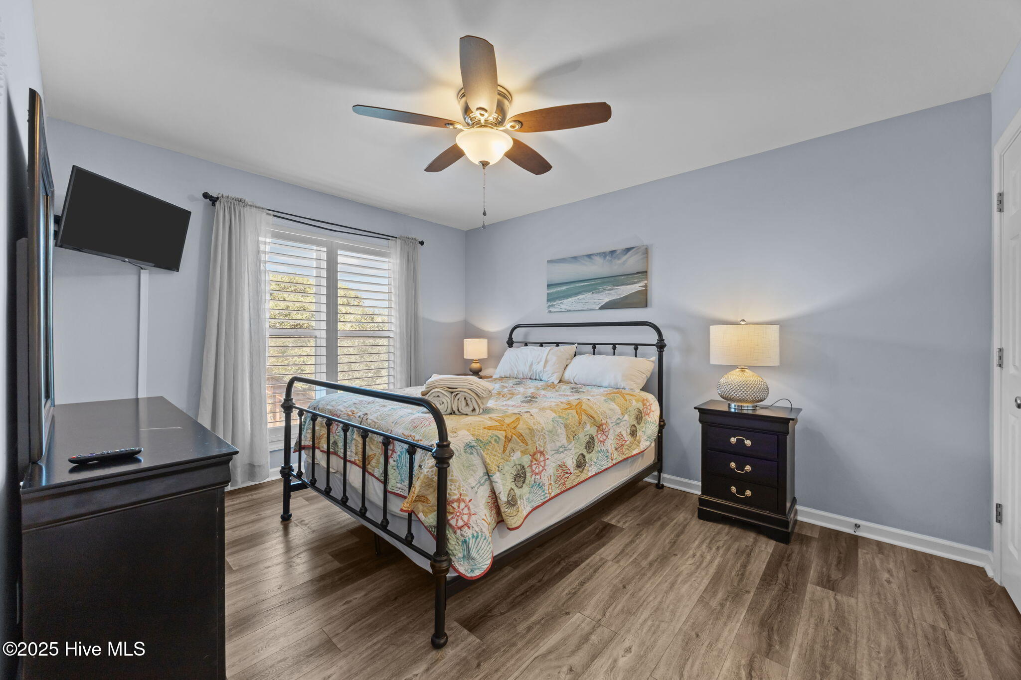 100528402 | Photo 29