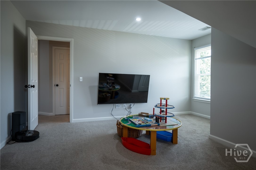 Bonus Room
