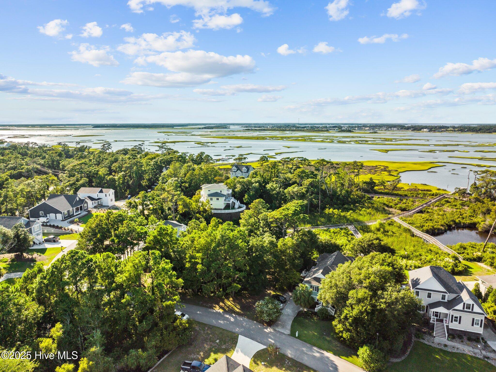 100558130 | Photo 60