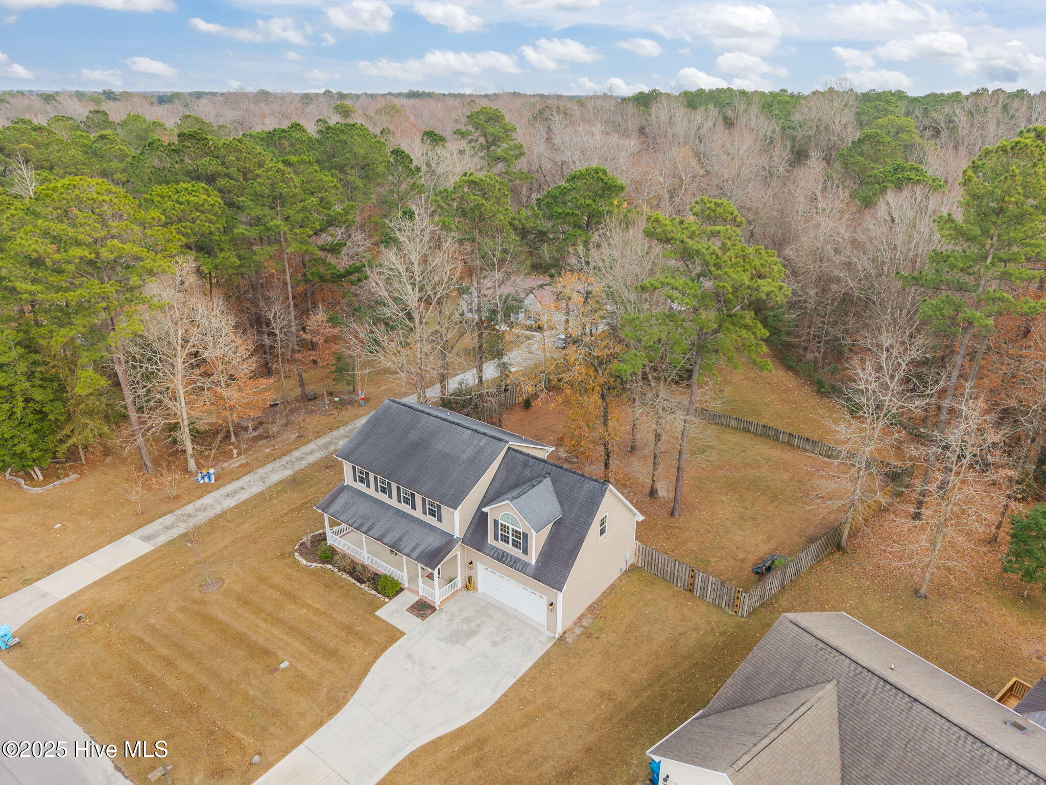 100544131 | Photo 49