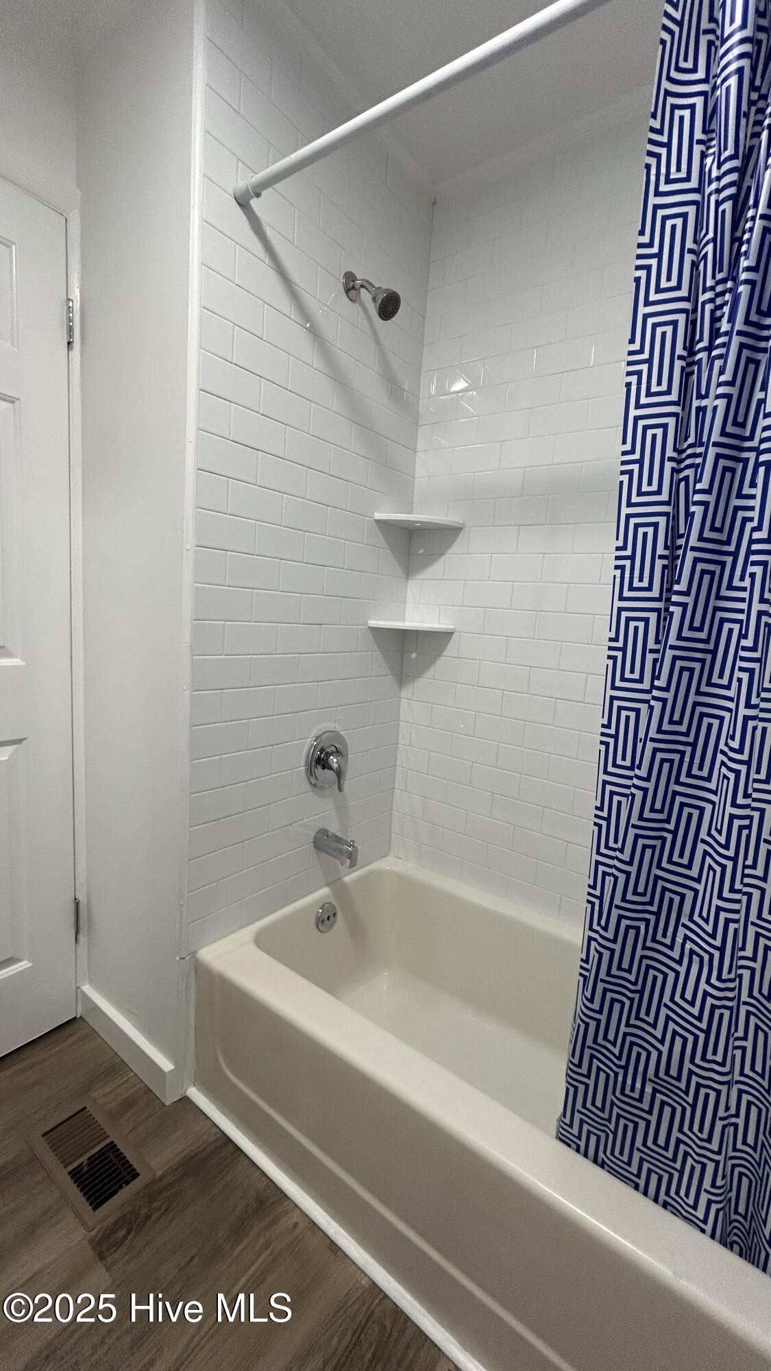 100559019 | Photo 17