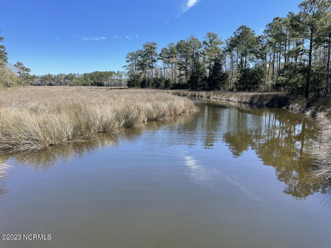 330, 211 Garbacon Drive, Beaufort, NC, 28516