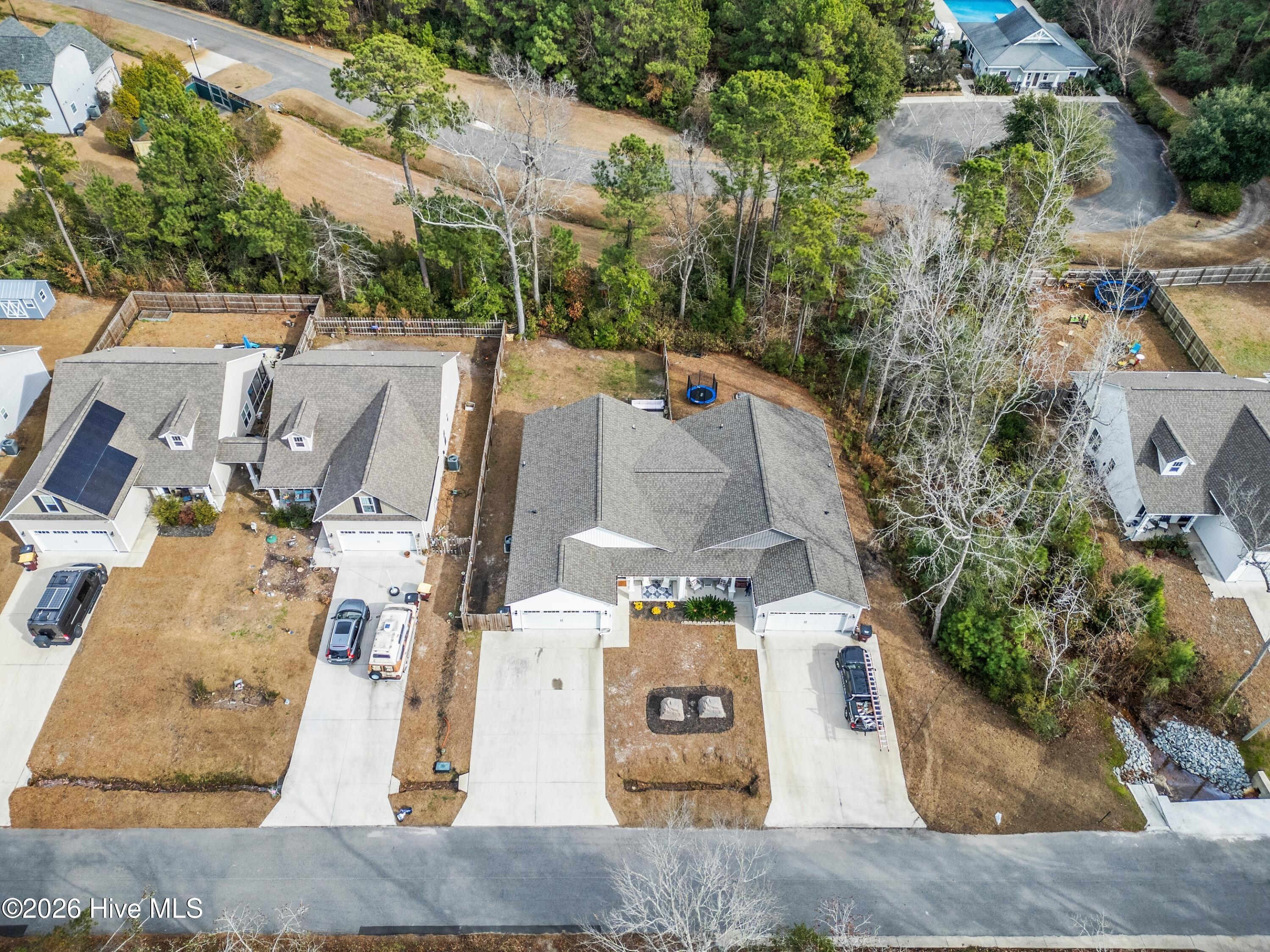 100547558 | Photo 39