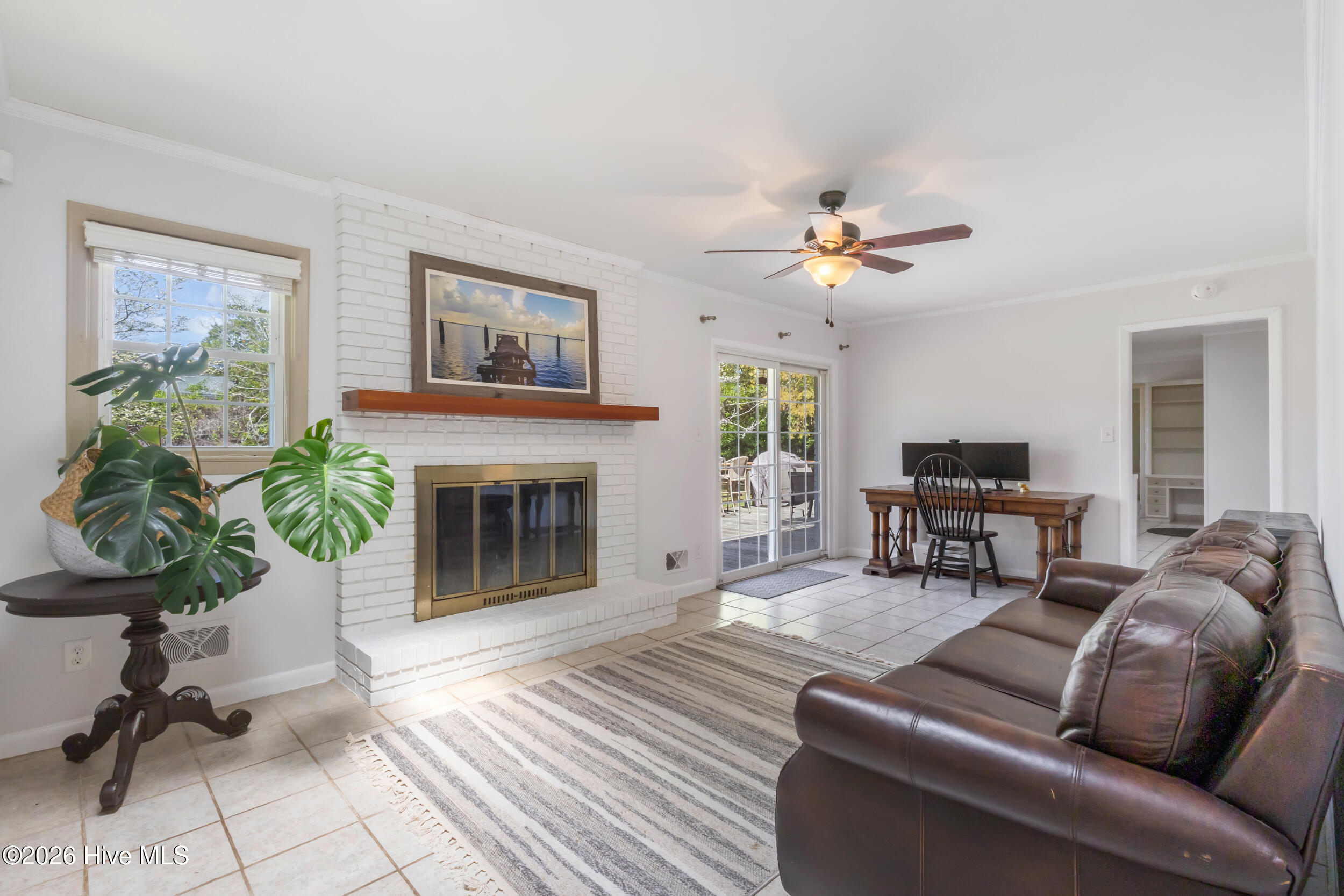 100564649 | Photo 13