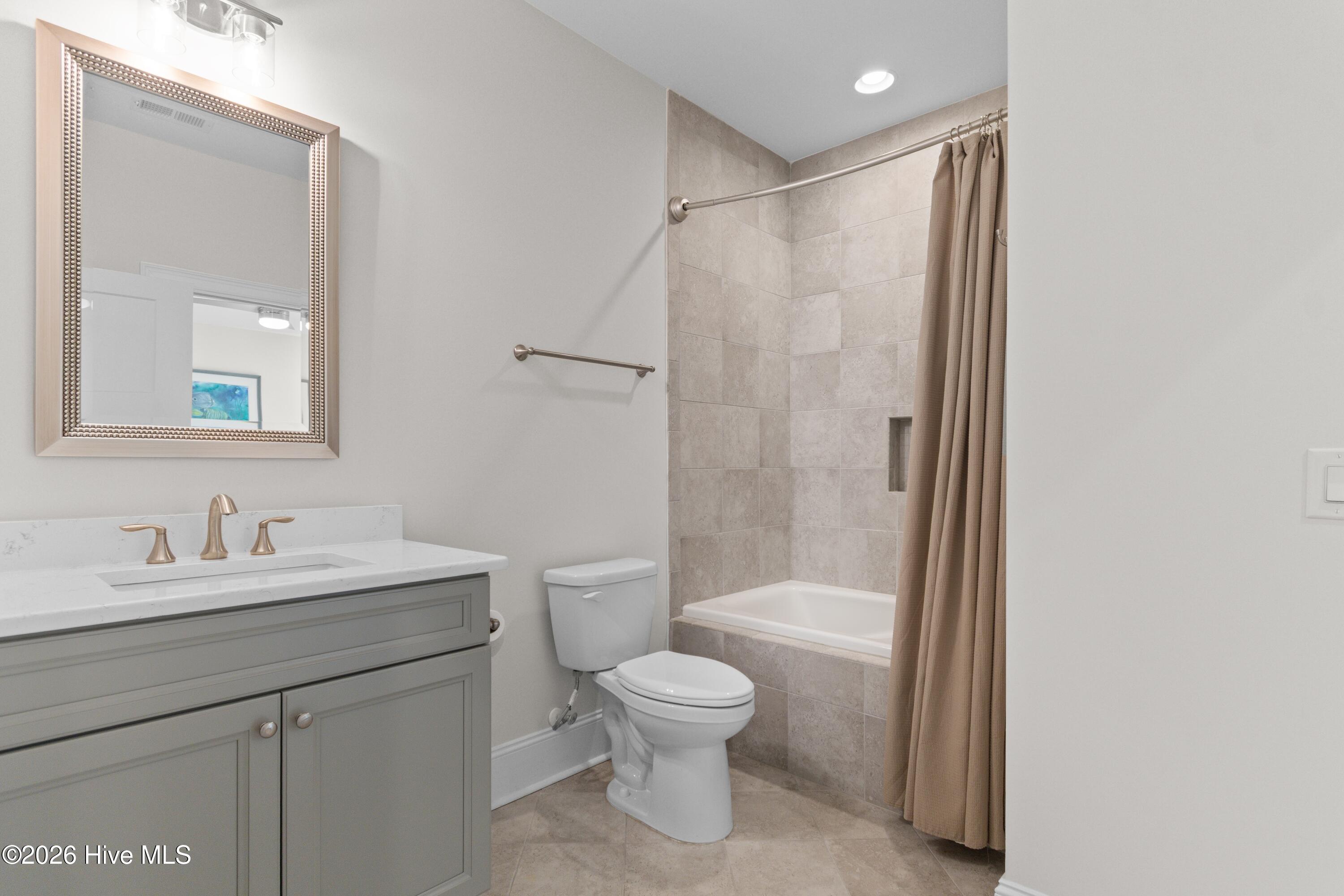 100555426 | Photo 21