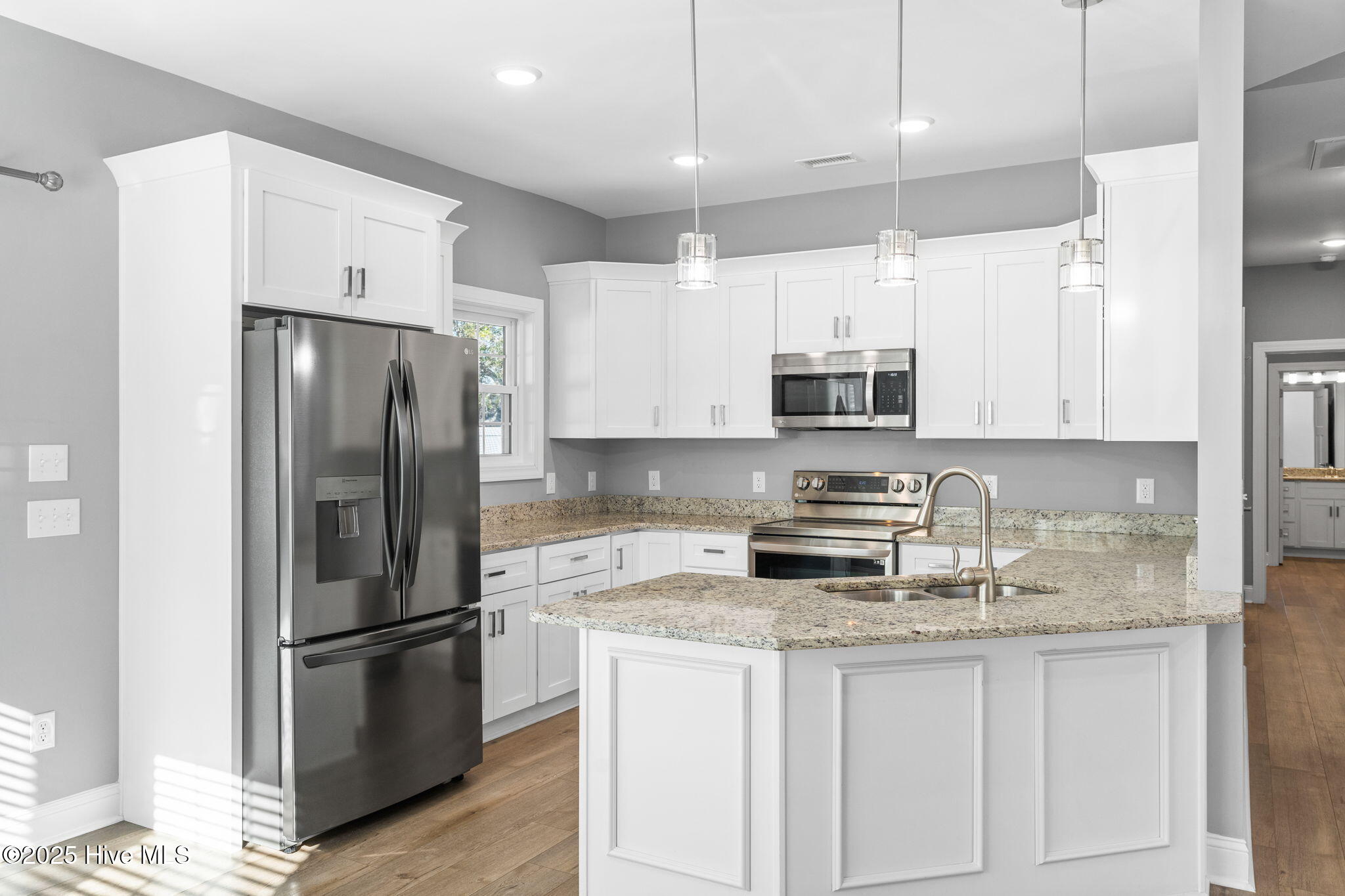 100544507 | Photo 19