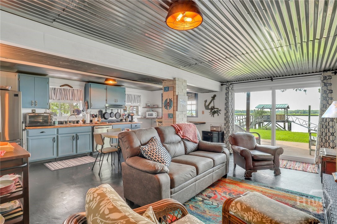 120 Smoakhouse Drive, Midway, GA, 31320