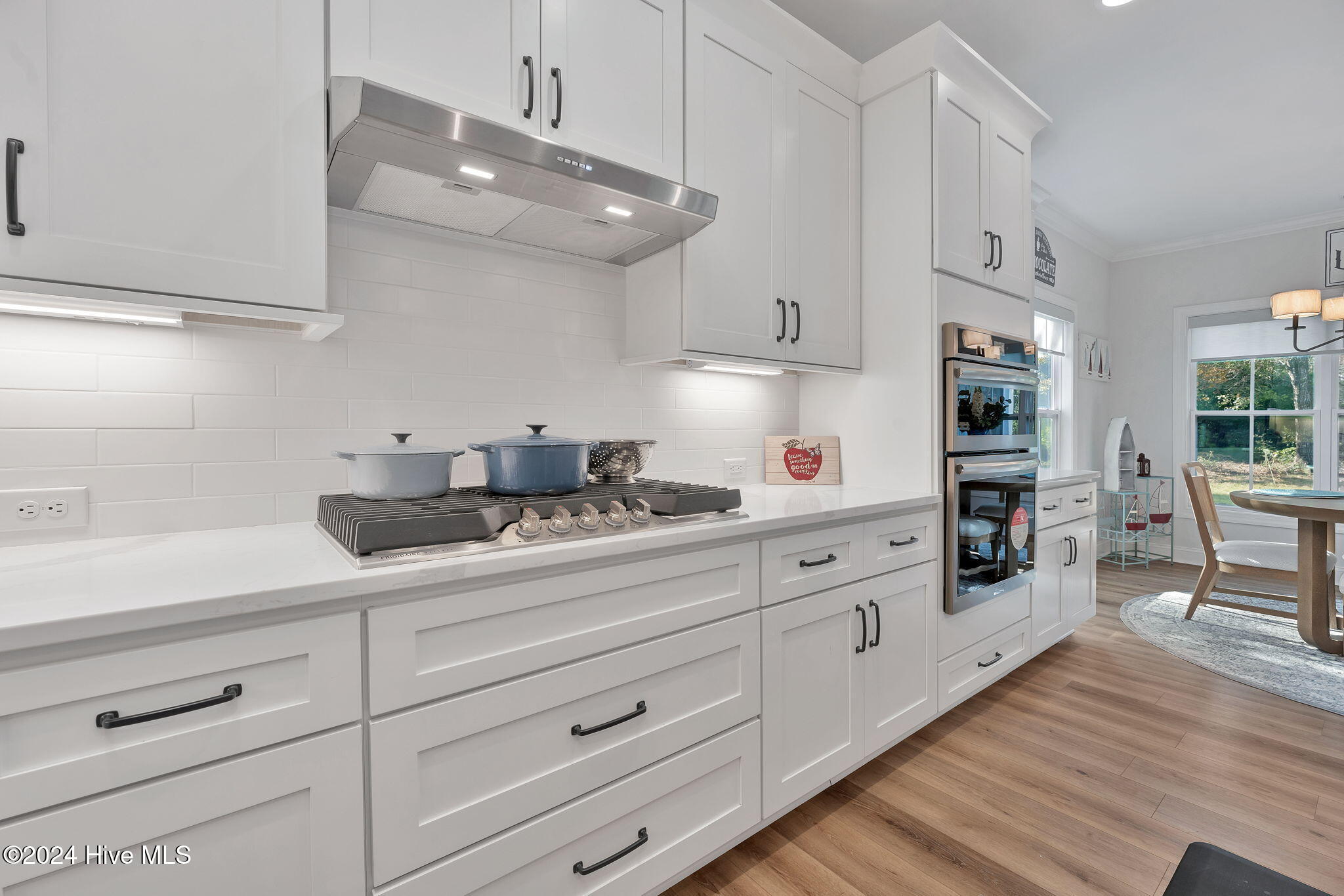 100478916 | Photo 22