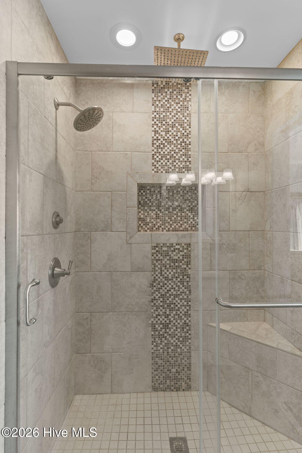 100551094 | Photo 21