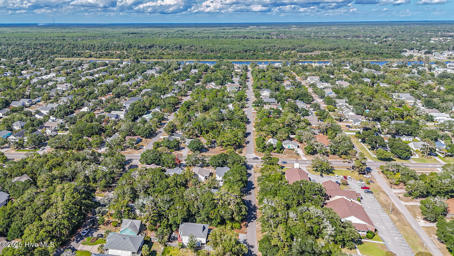 100532611 | Photo 13