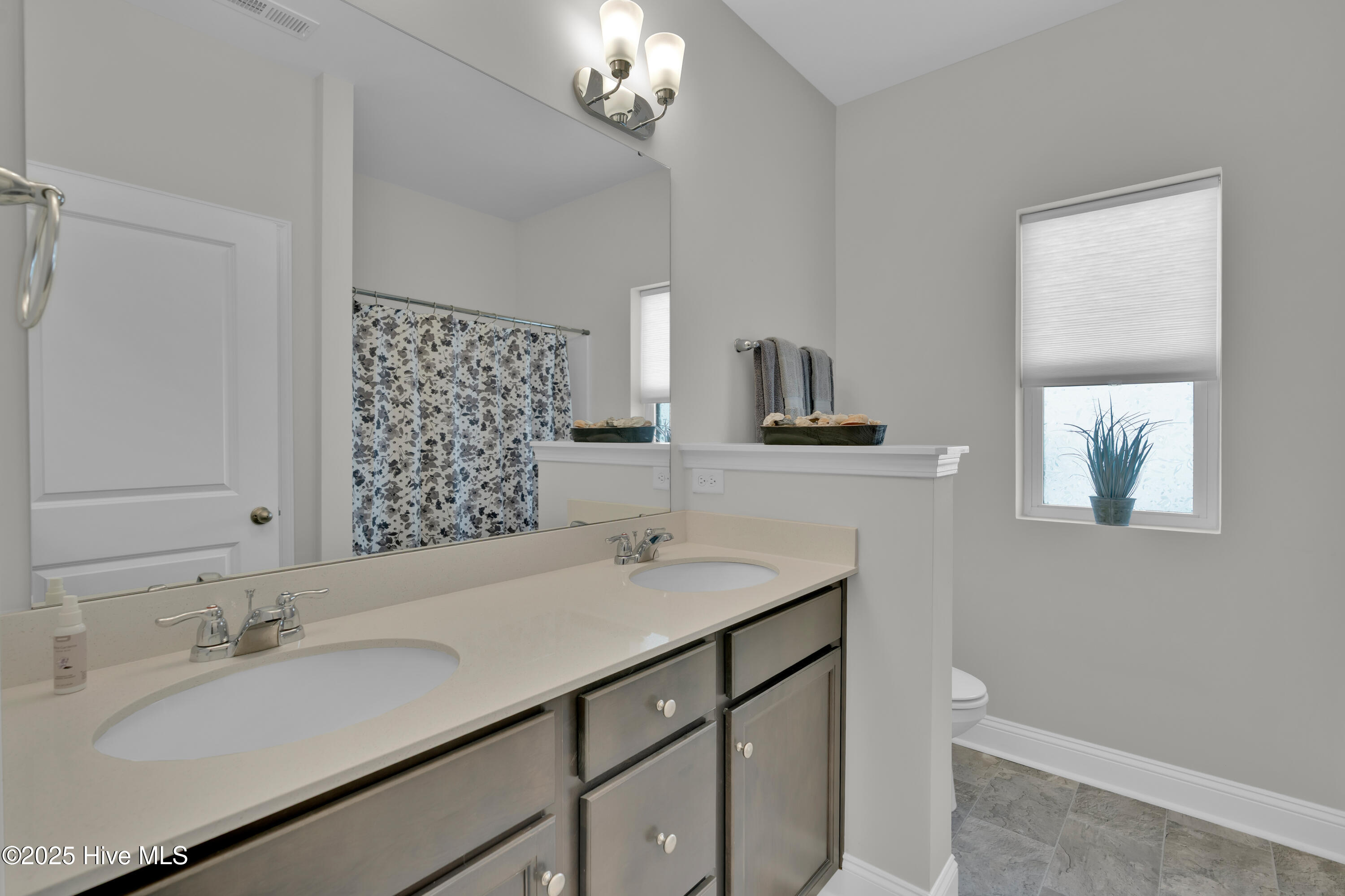 1592 E New Carraway Place SE, Bolivia, NC, 28422