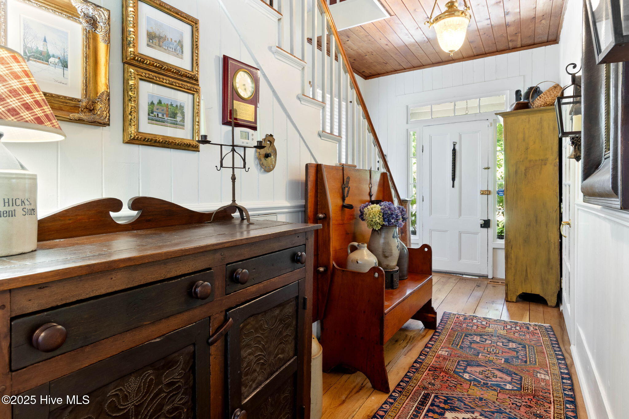 100507341 | Photo 30