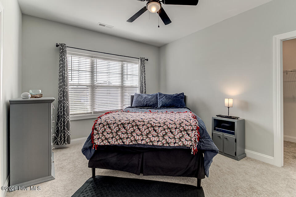 100554310 | Photo 33