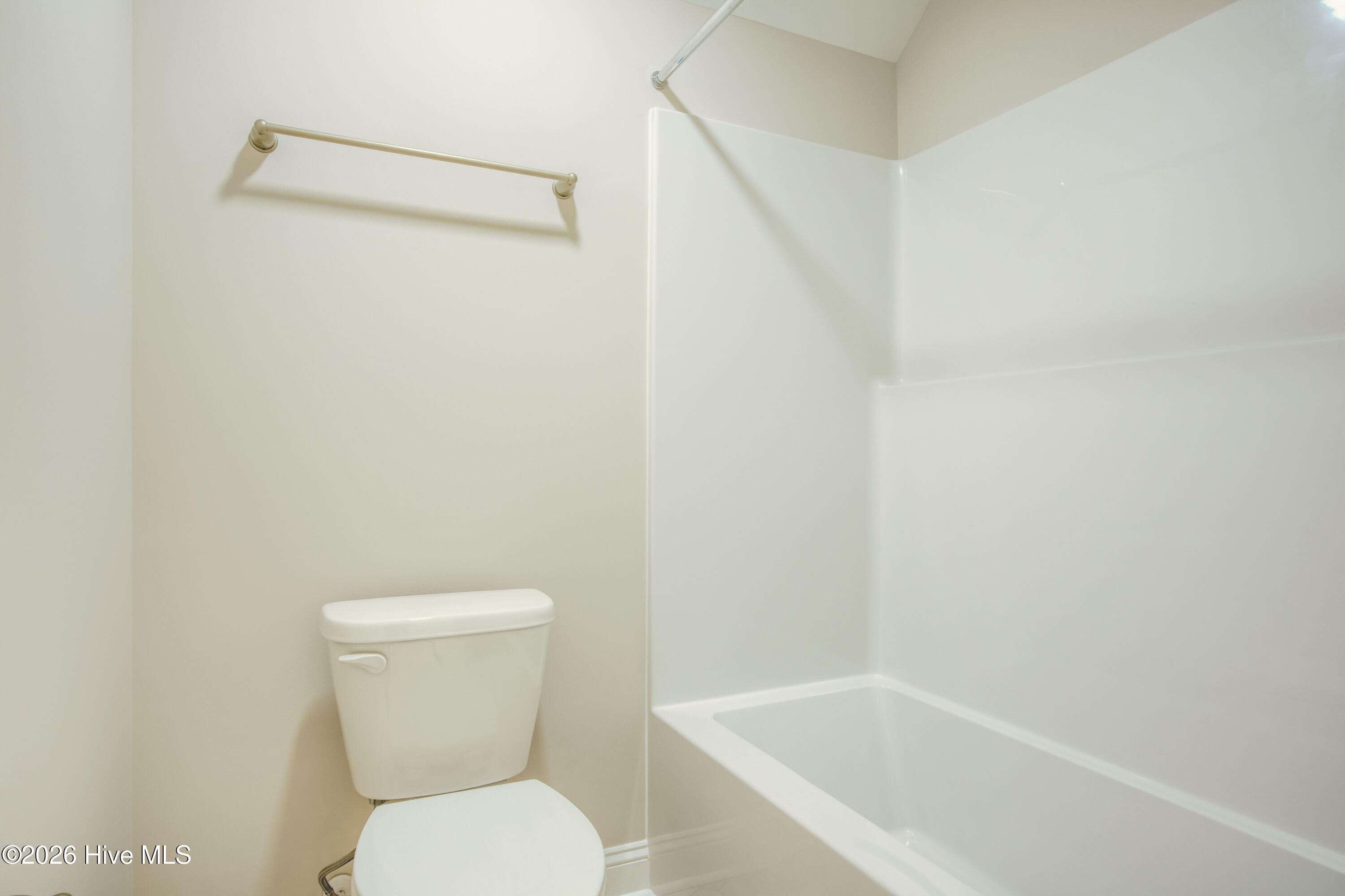 100552530 | Photo 26