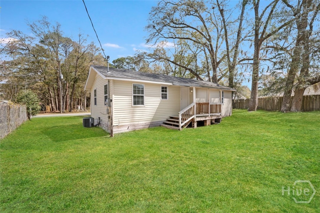 Homes for sale in Springfield, GA | 404 S Maple St, Springfield, GA 31329 | MLS# SA350811