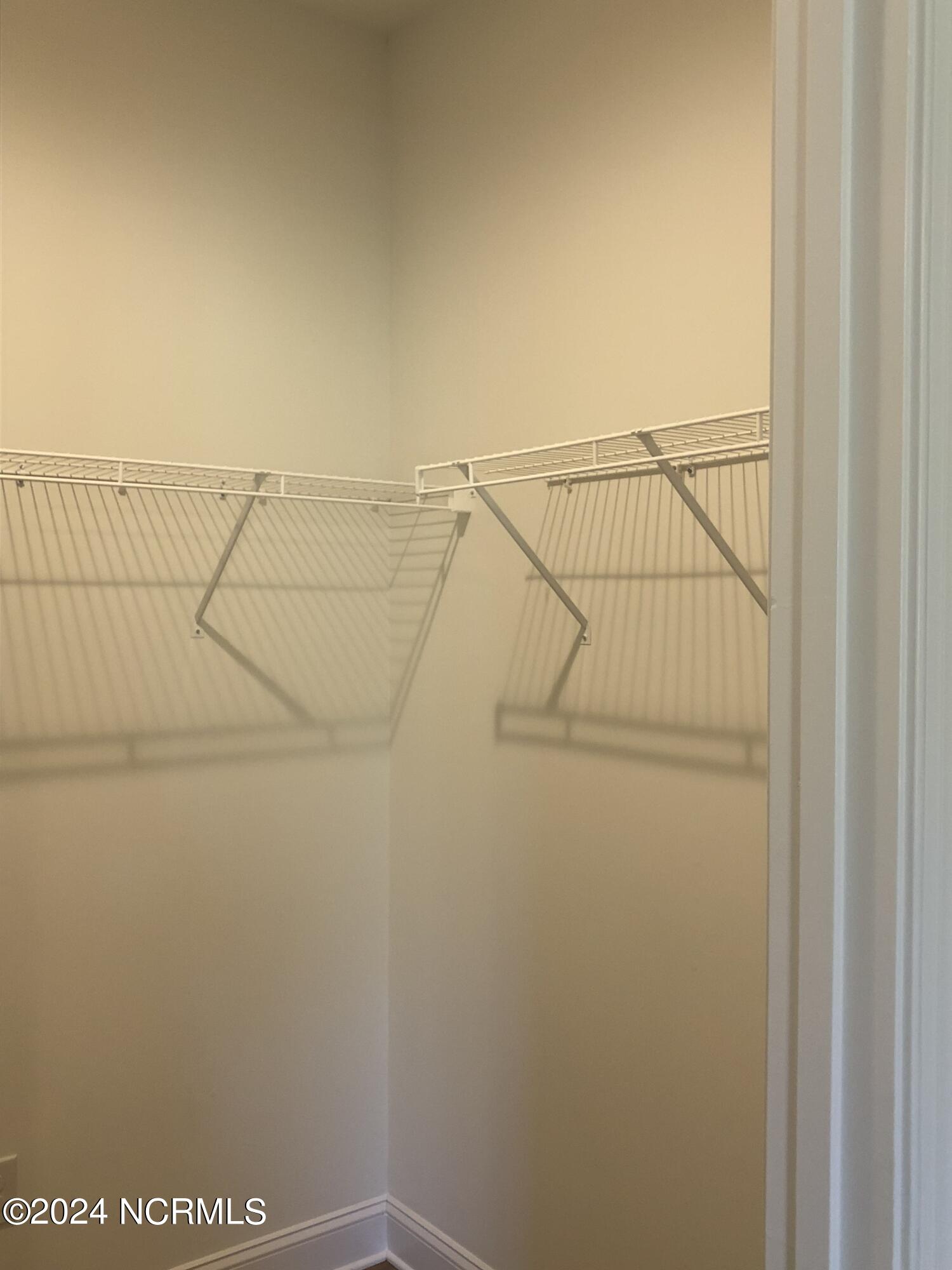 100544500 | Photo 16