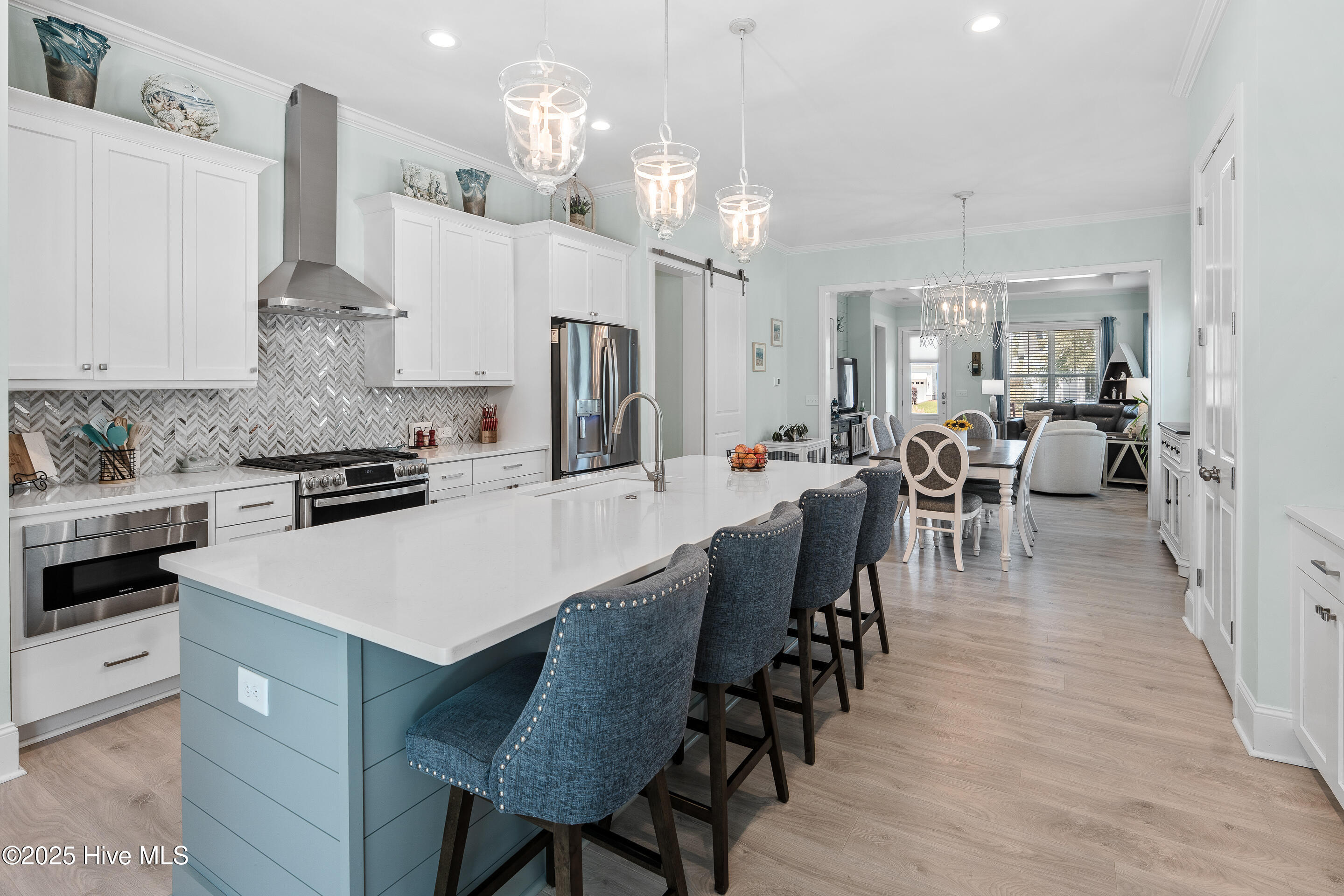 100526506 | Photo 24