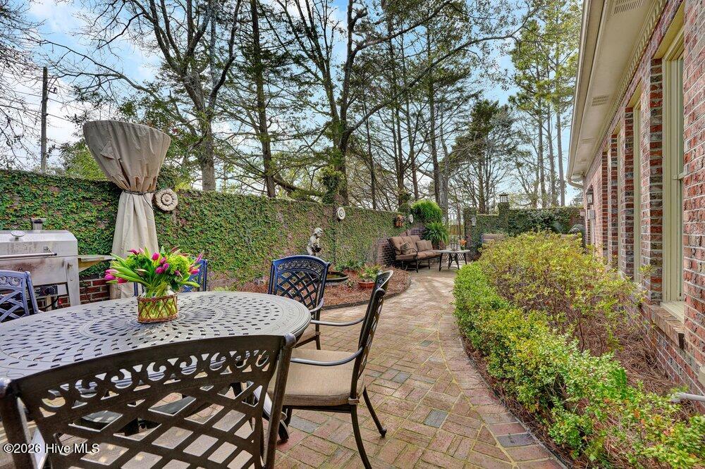 100561548 | Photo 29