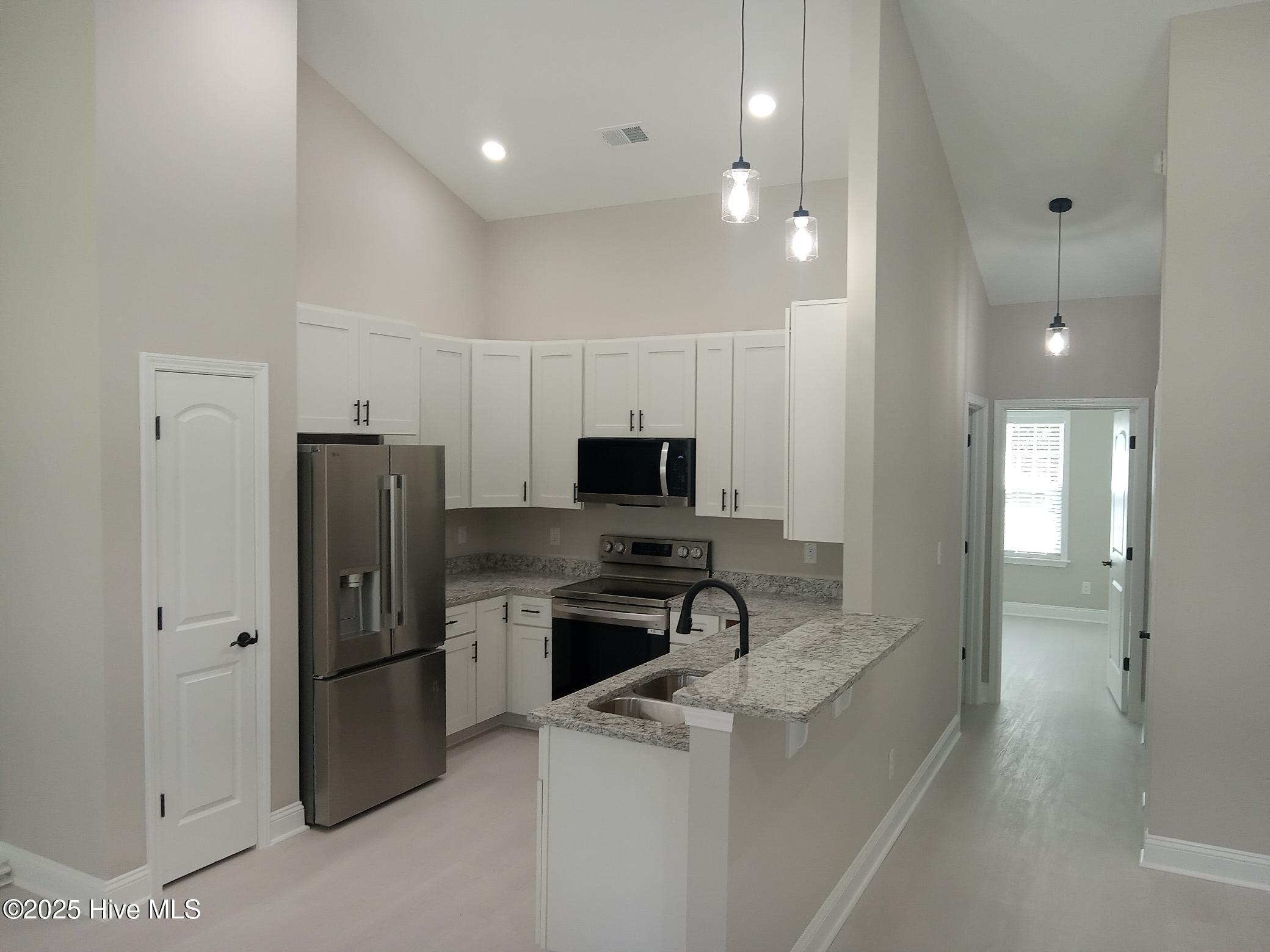 100500958 | Photo 10