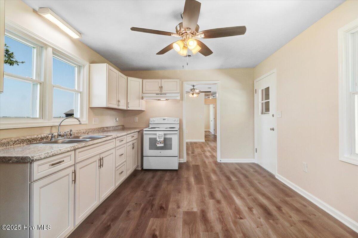 100521528 | Photo 28