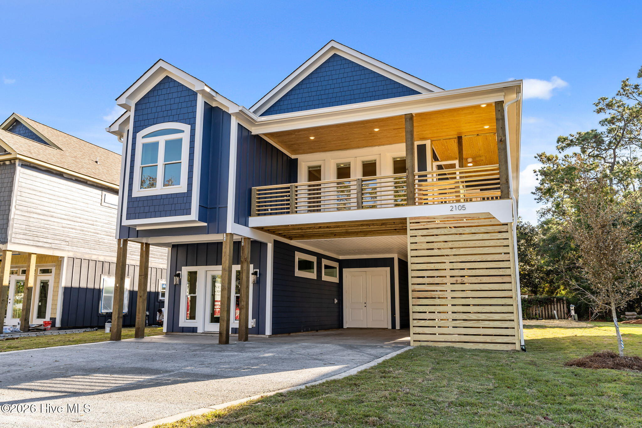 100548785 | Photo 39