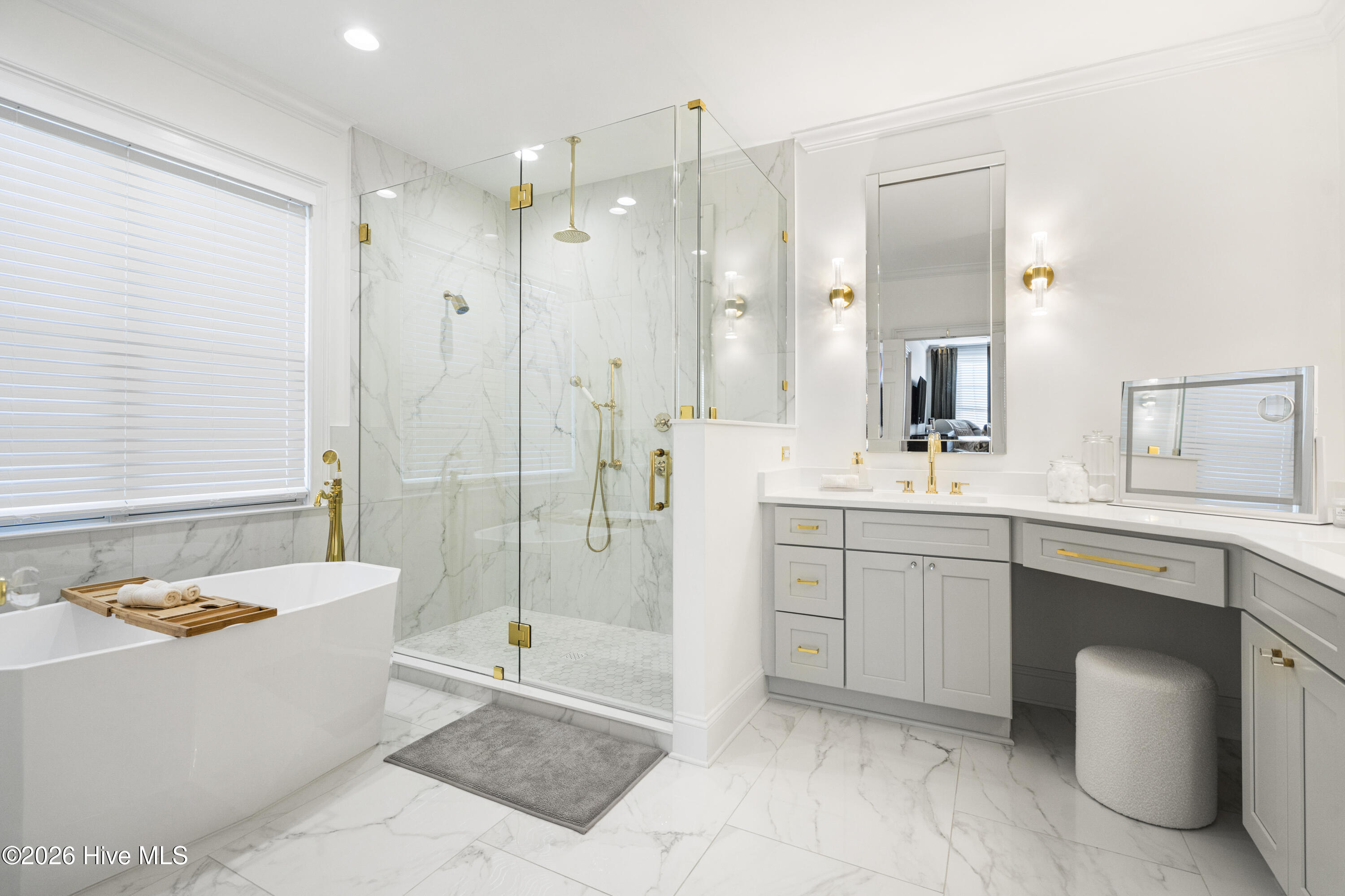 100552221 | Photo 10