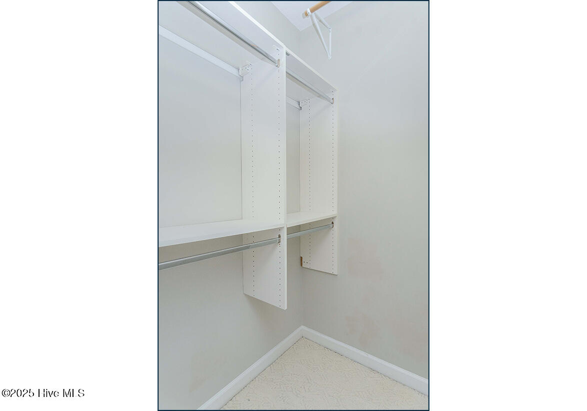 100516965 | Photo 23