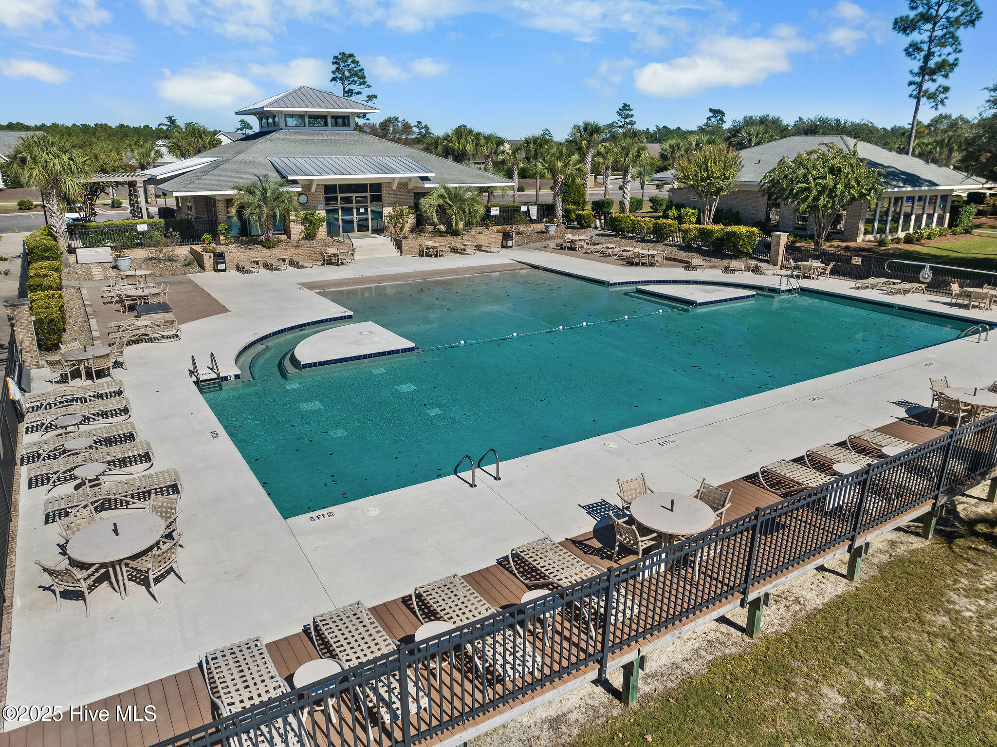 100531104 | Photo 72