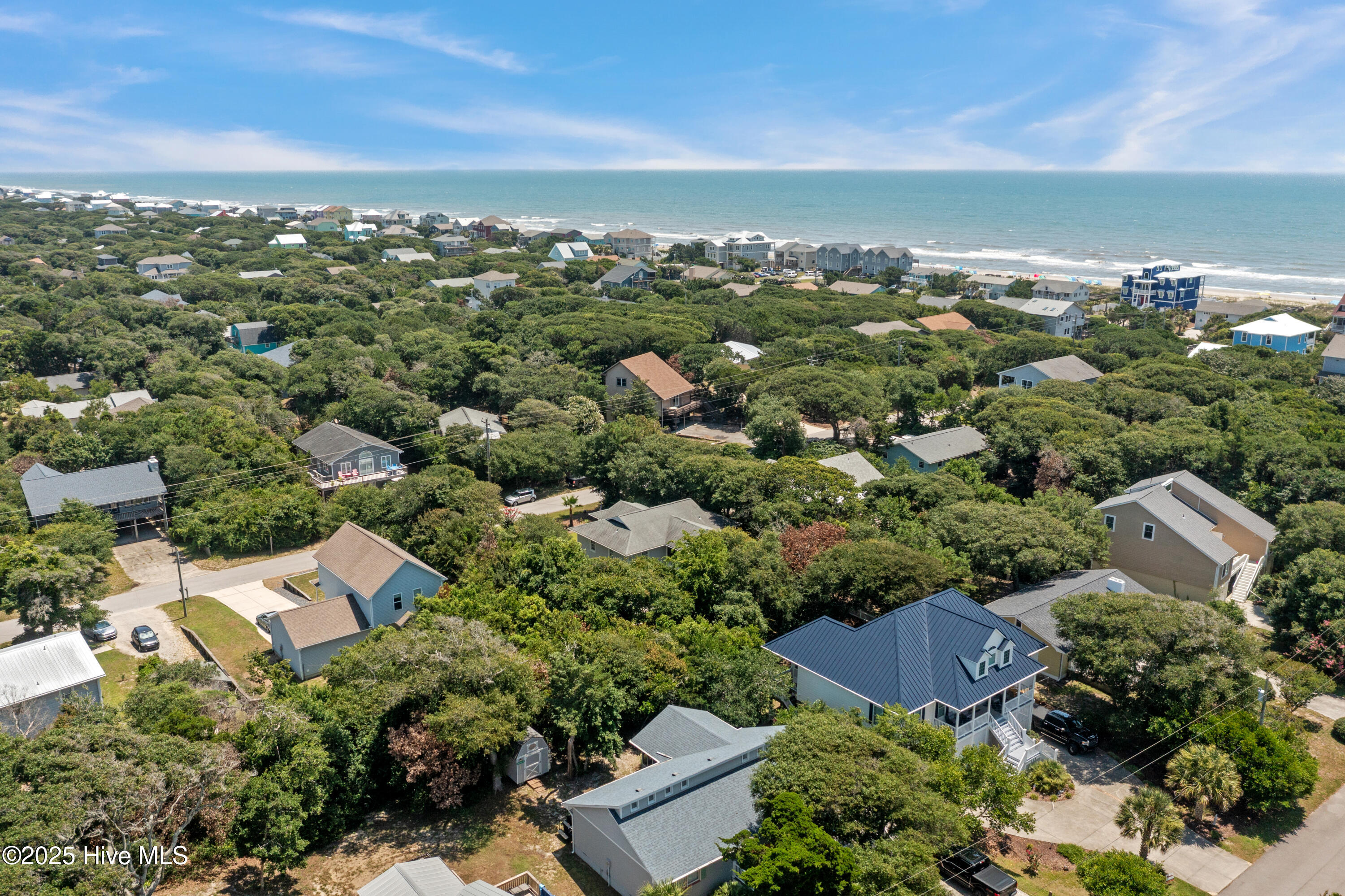 100559925 | Photo 36