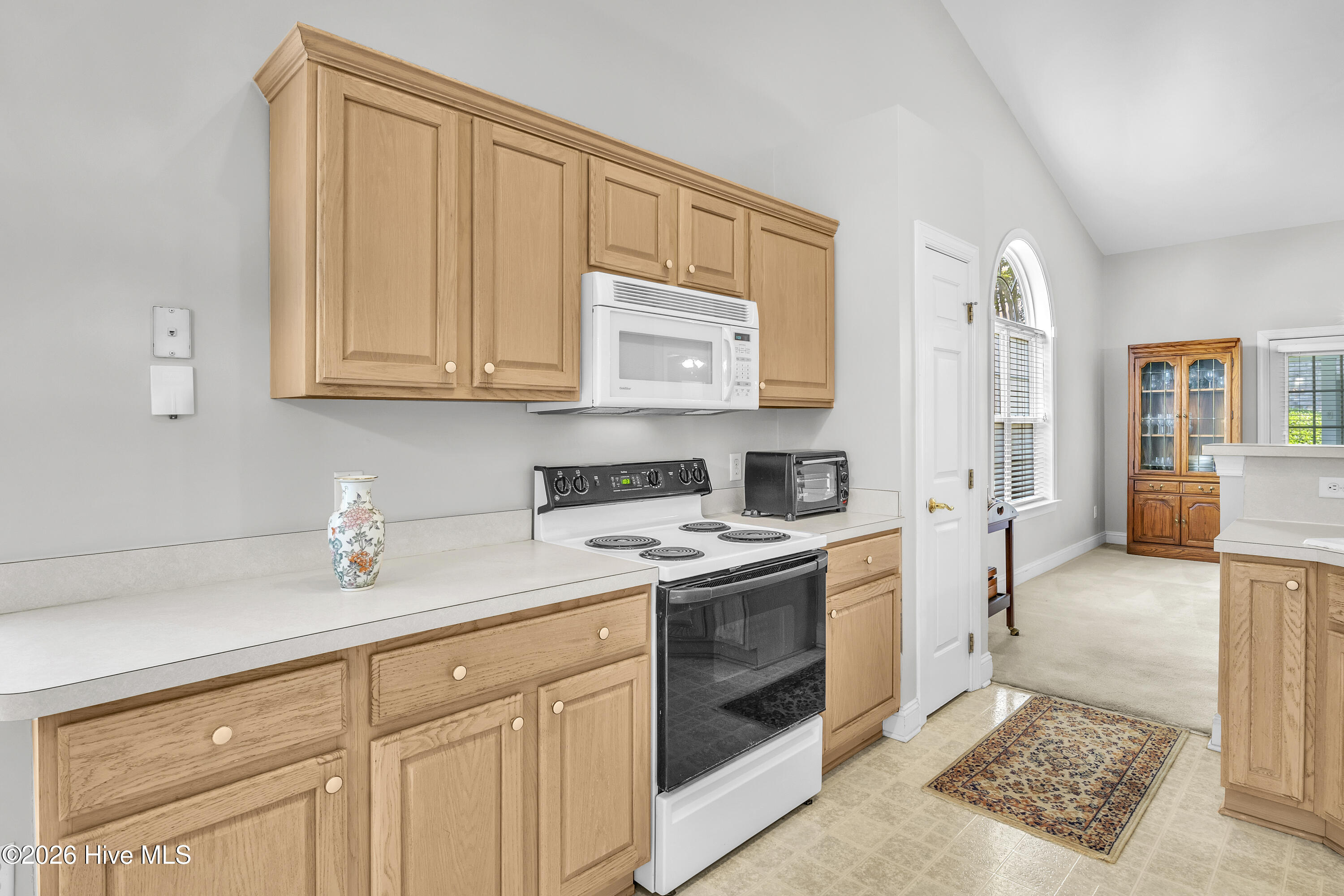 100567649 | Photo 15