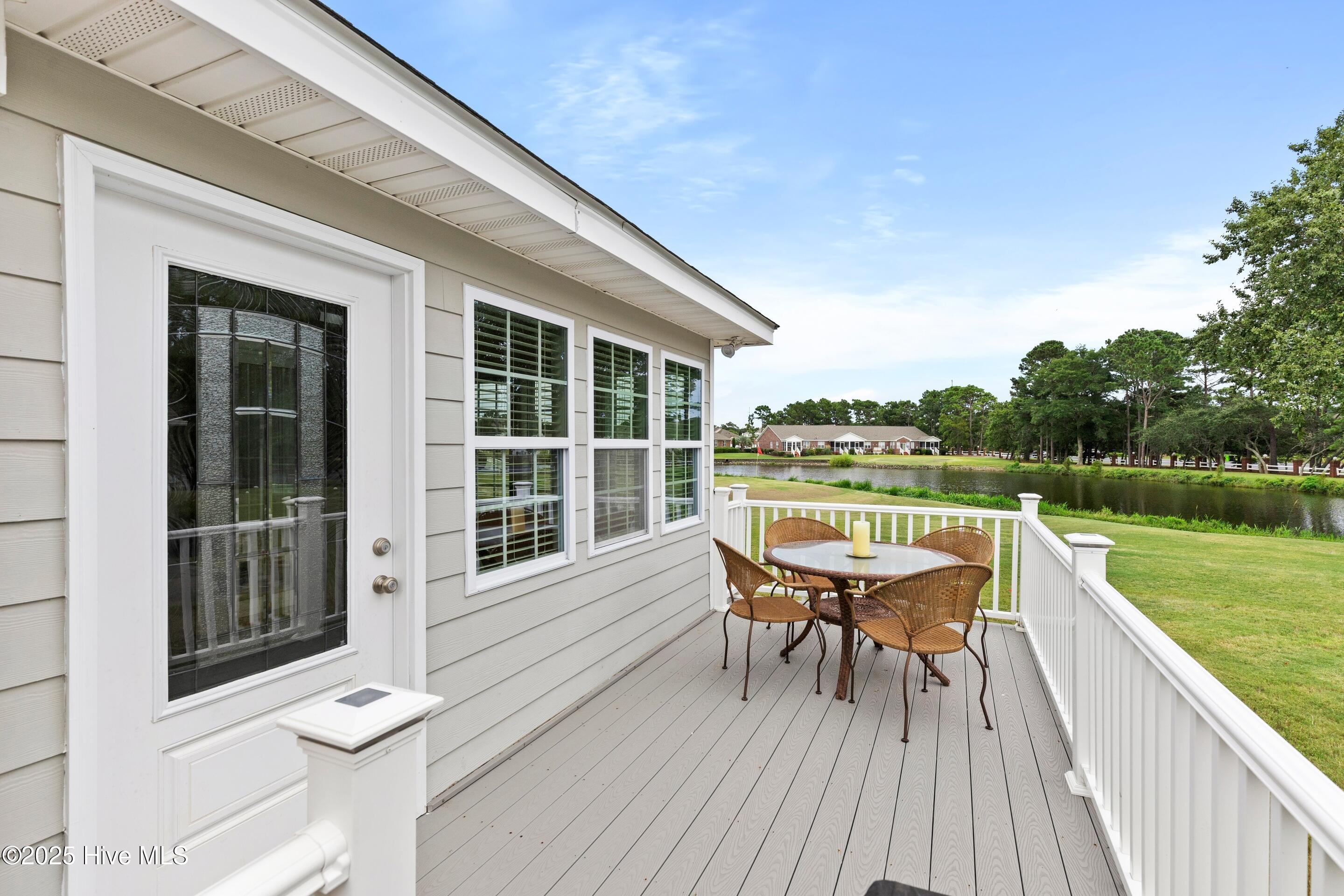 100528797 | Photo 42