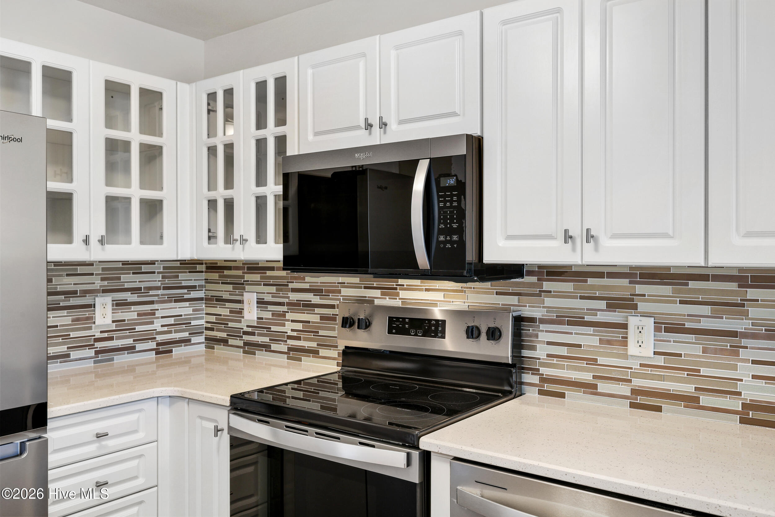 100559813 | Photo 14