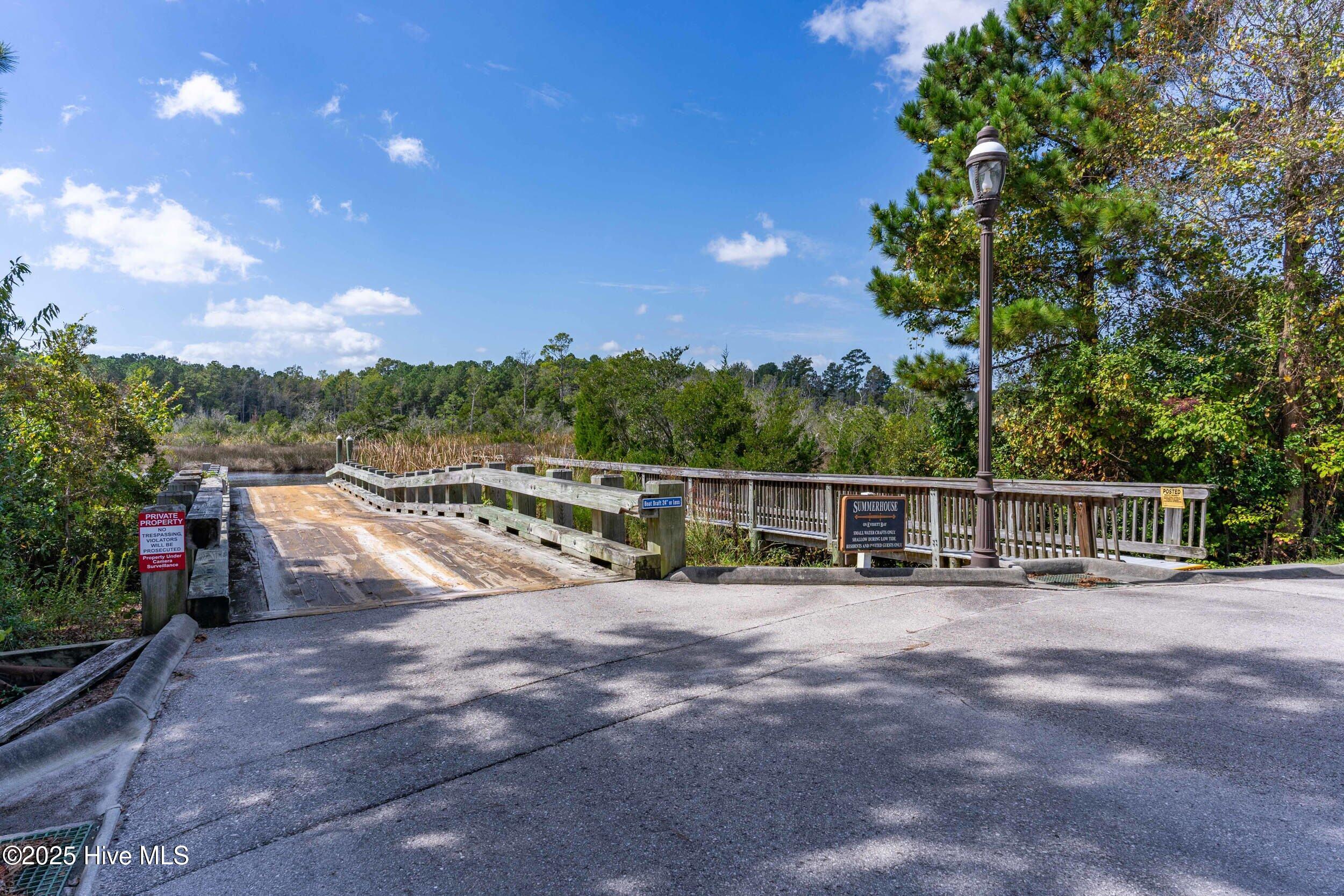 100535117 | Photo 93